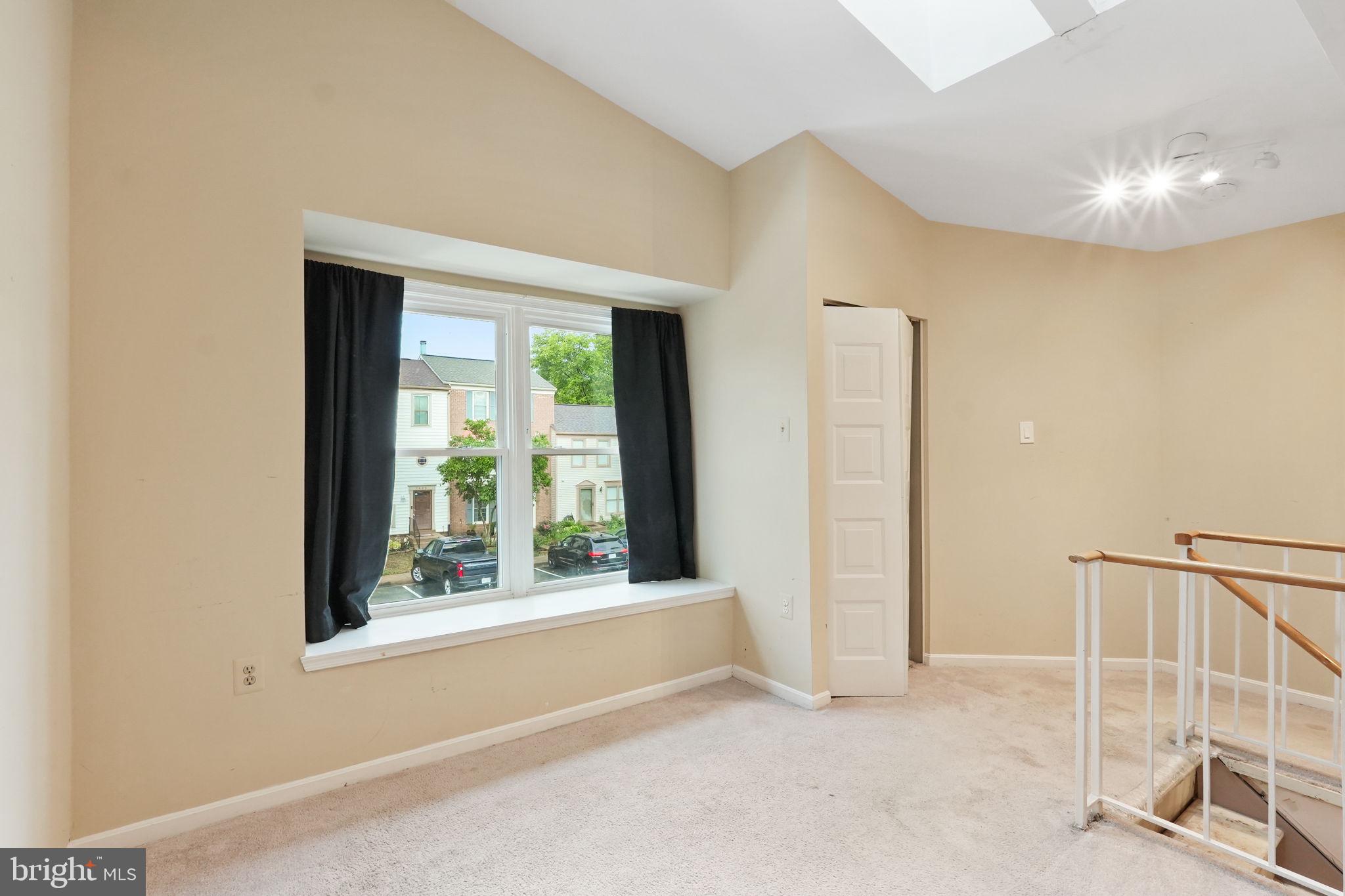 STONINGTON CONDOMINIUMS - Residential