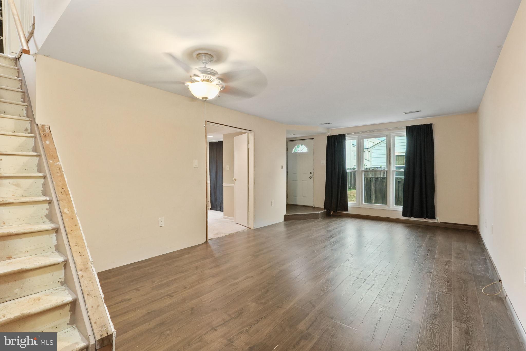 STONINGTON CONDOMINIUMS - Residential