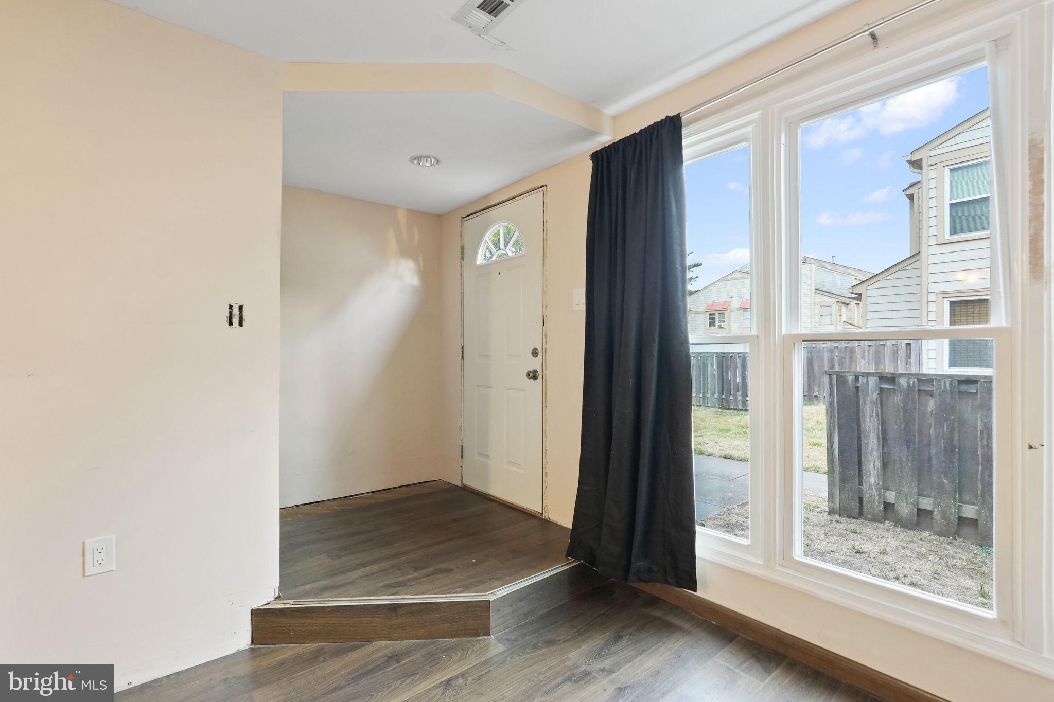 STONINGTON CONDOMINIUMS - Residential