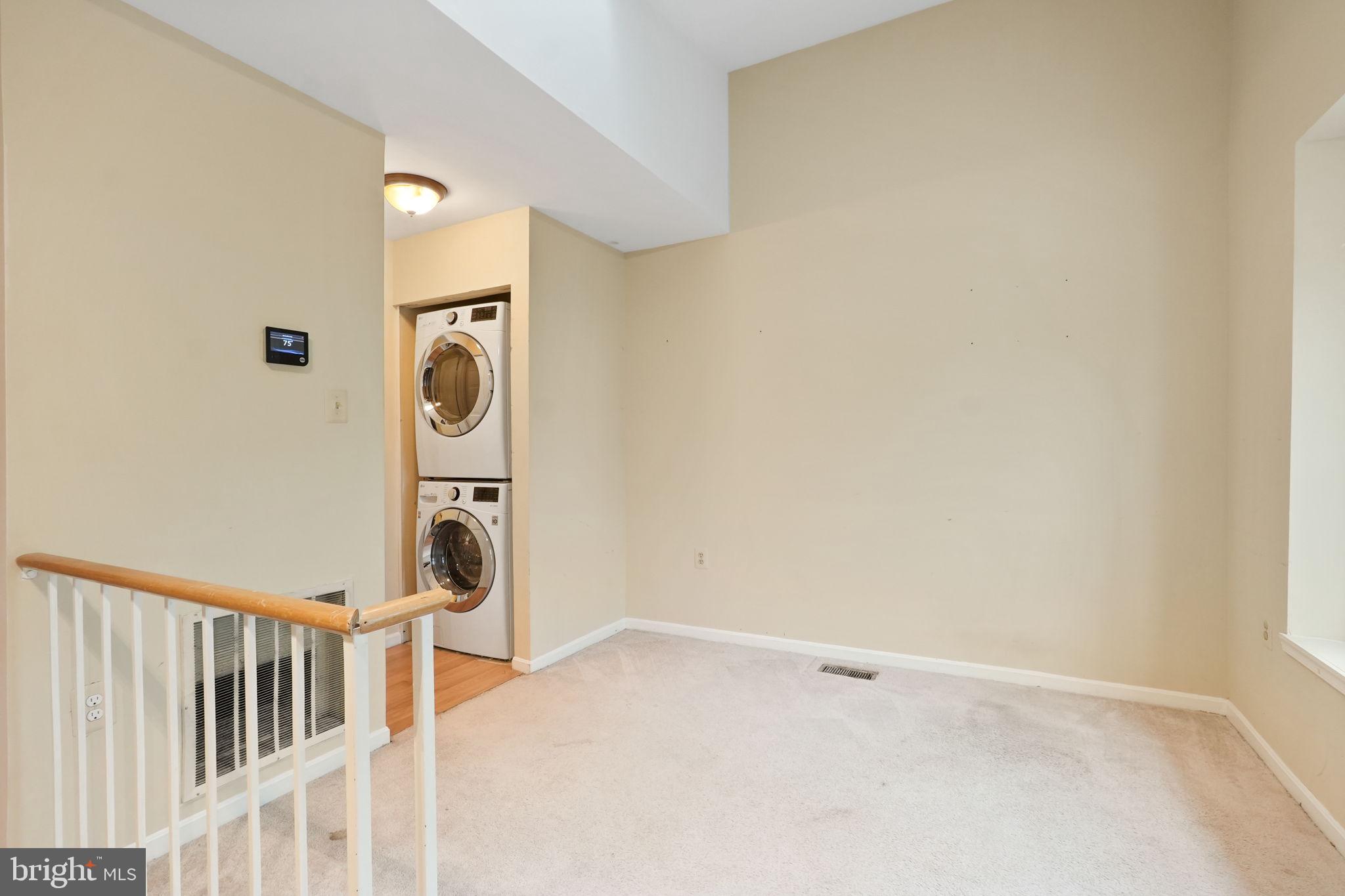 STONINGTON CONDOMINIUMS - Residential