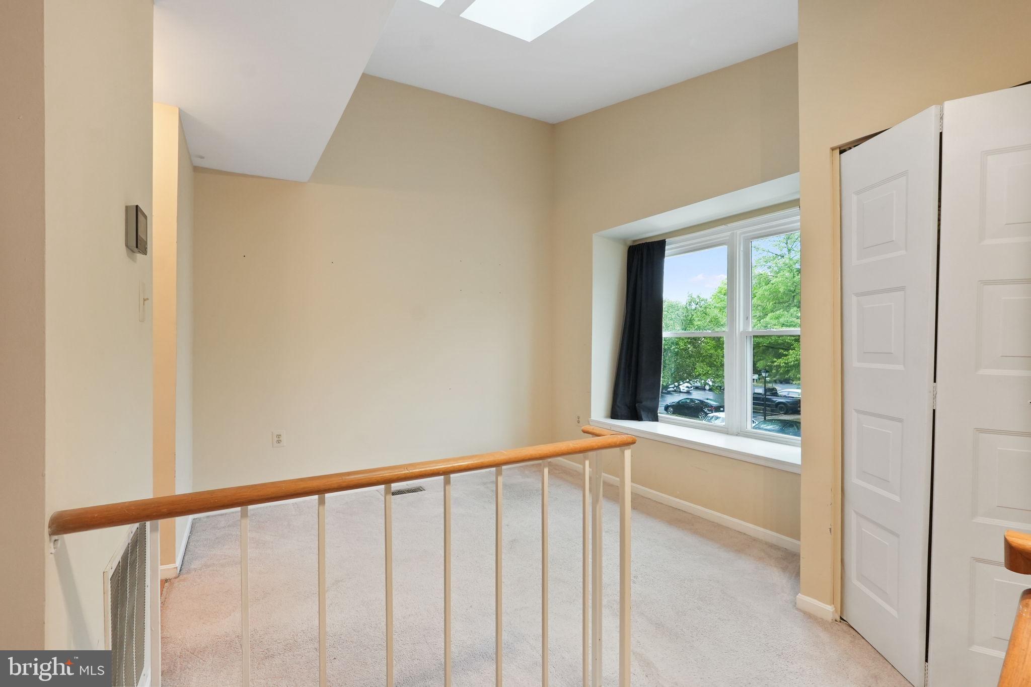 STONINGTON CONDOMINIUMS - Residential