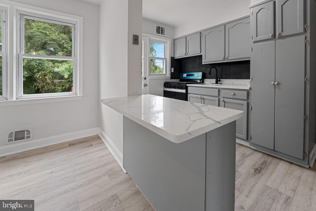 HAWTHORNE - Residential