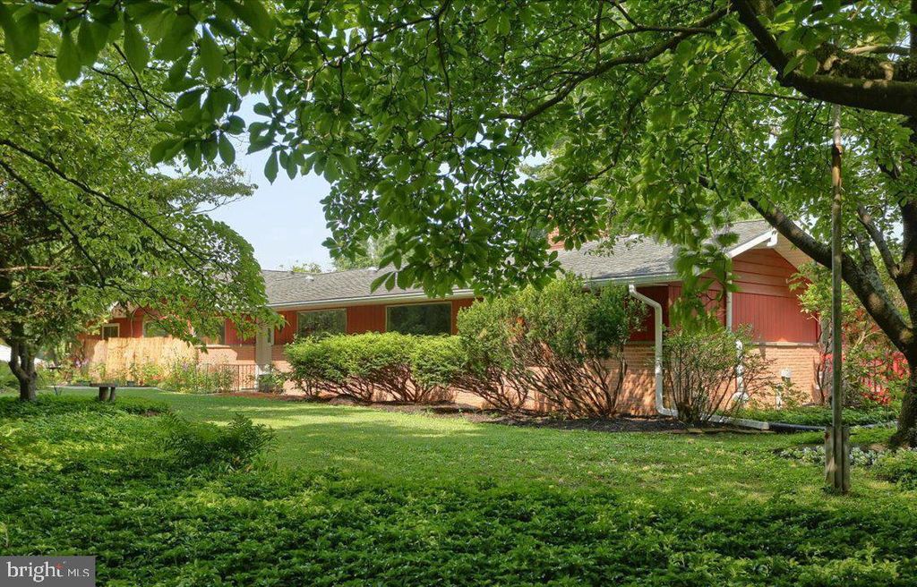 Photo of 1949 Pine Drive, LANCASTER, PA 17601 (MLS # PALA2057798)