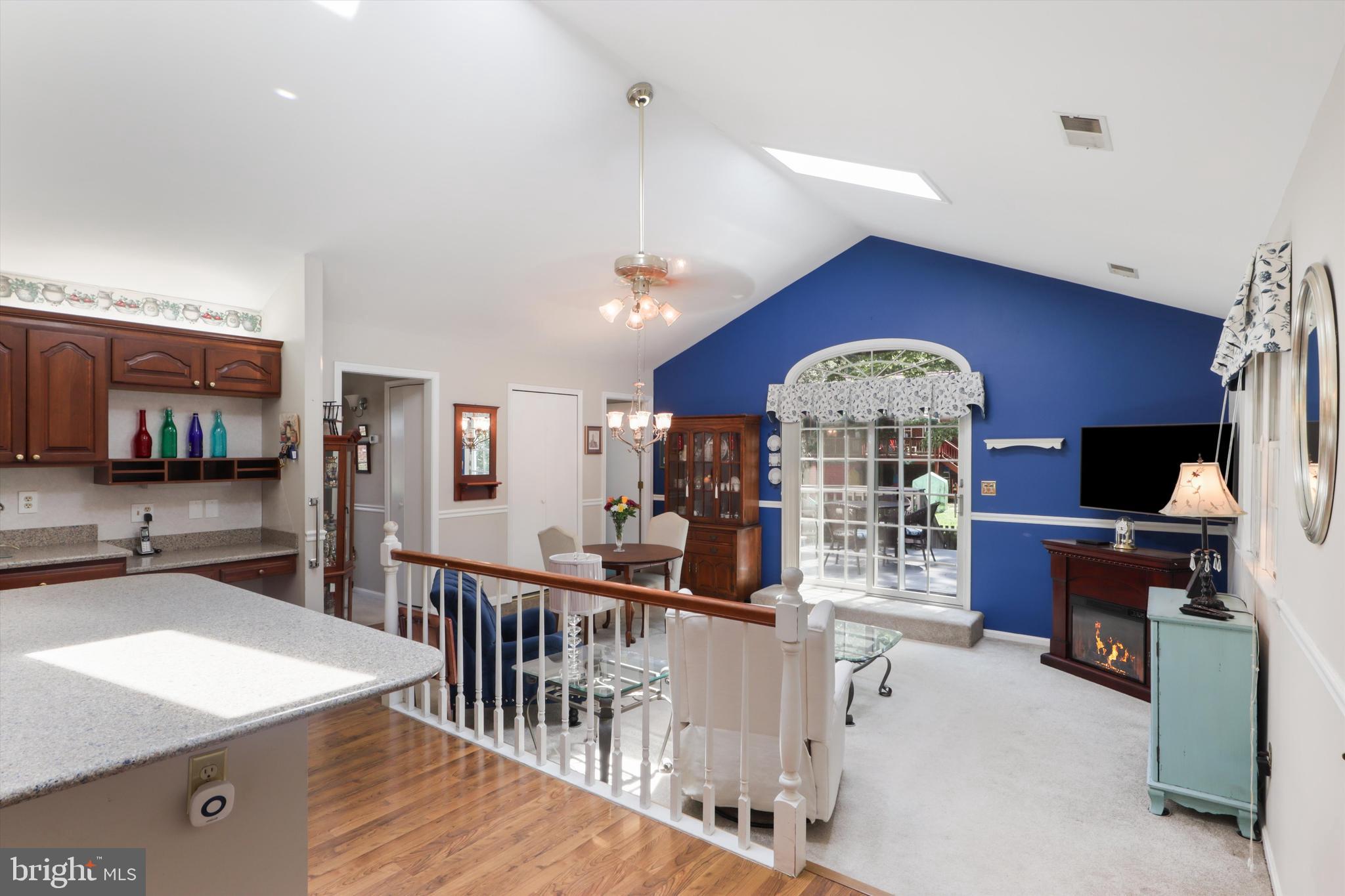 7131 MURRAY LANE