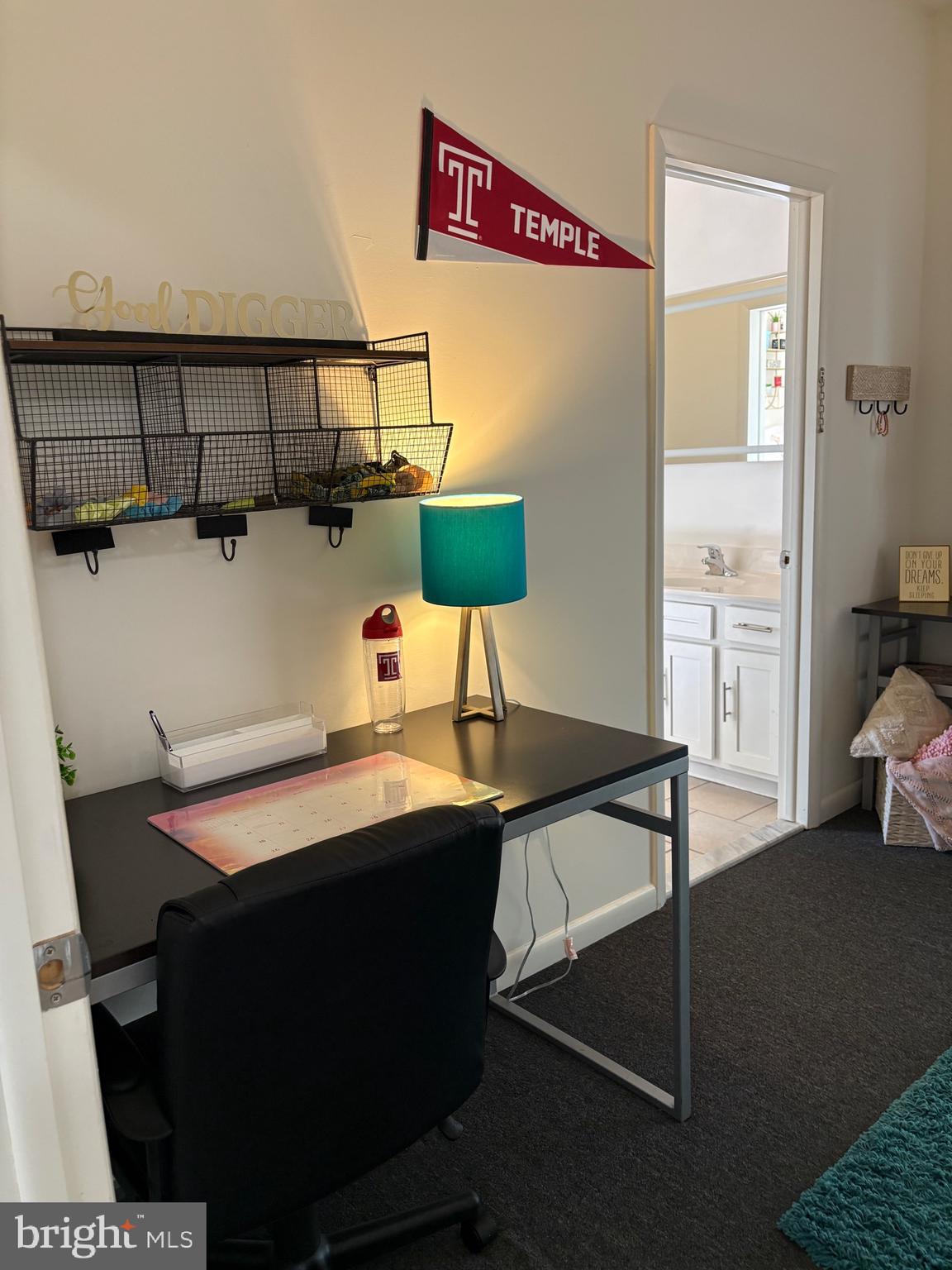 TEMPLE UNIVERSITY - Residential Lease