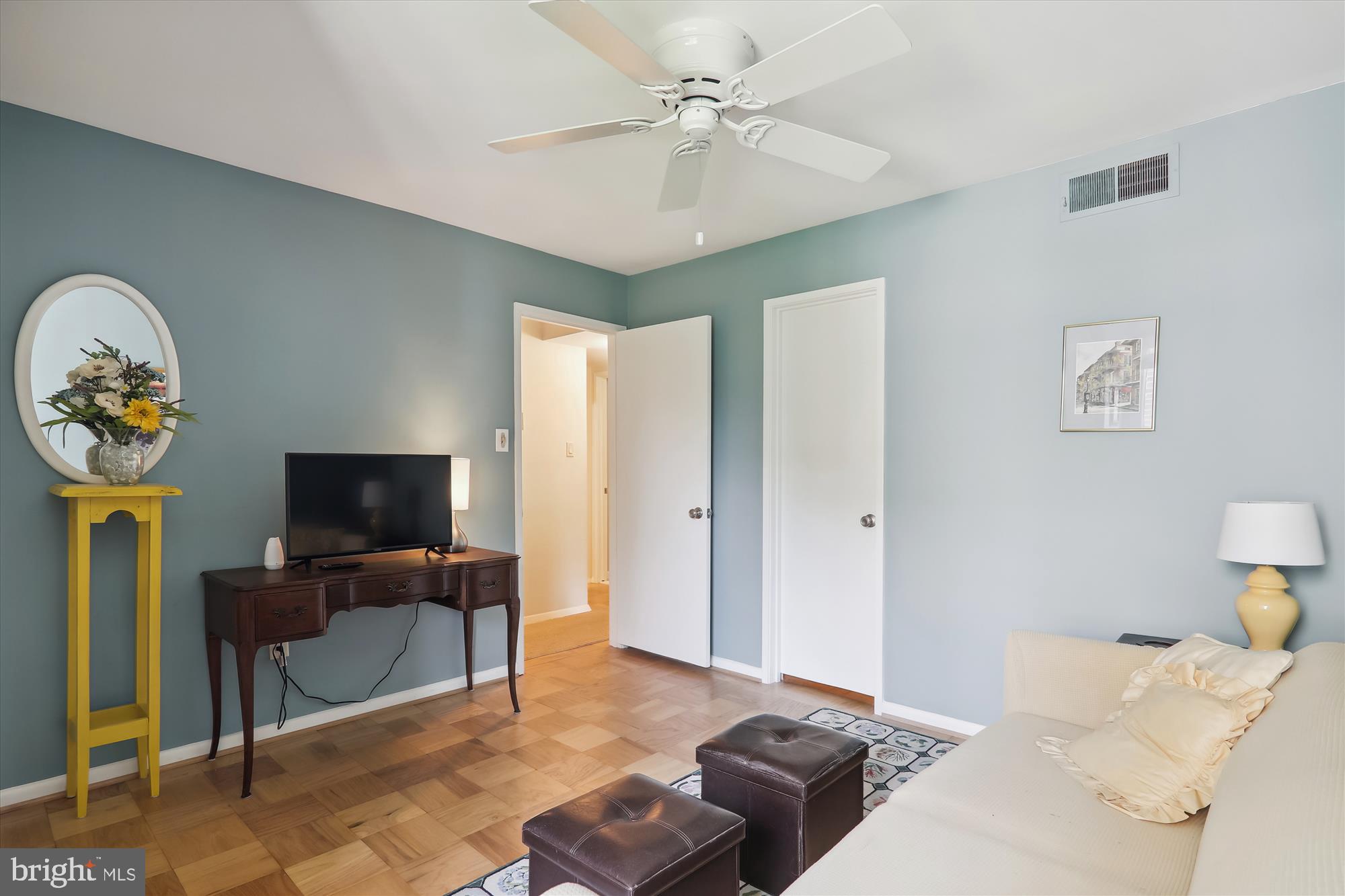 AMERICANA FINMARK - Residential