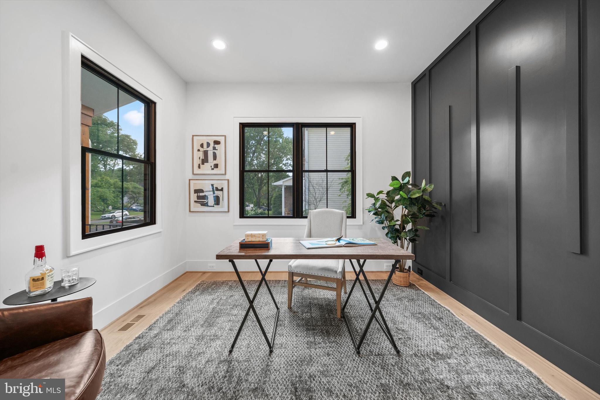 BERKSHIRE OAKWOOD - Residential