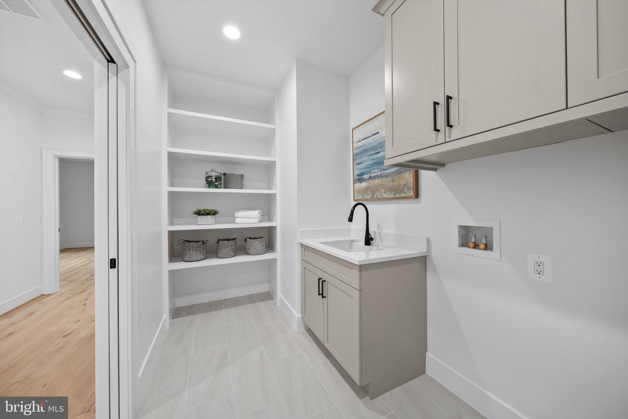 BERKSHIRE OAKWOOD - Residential