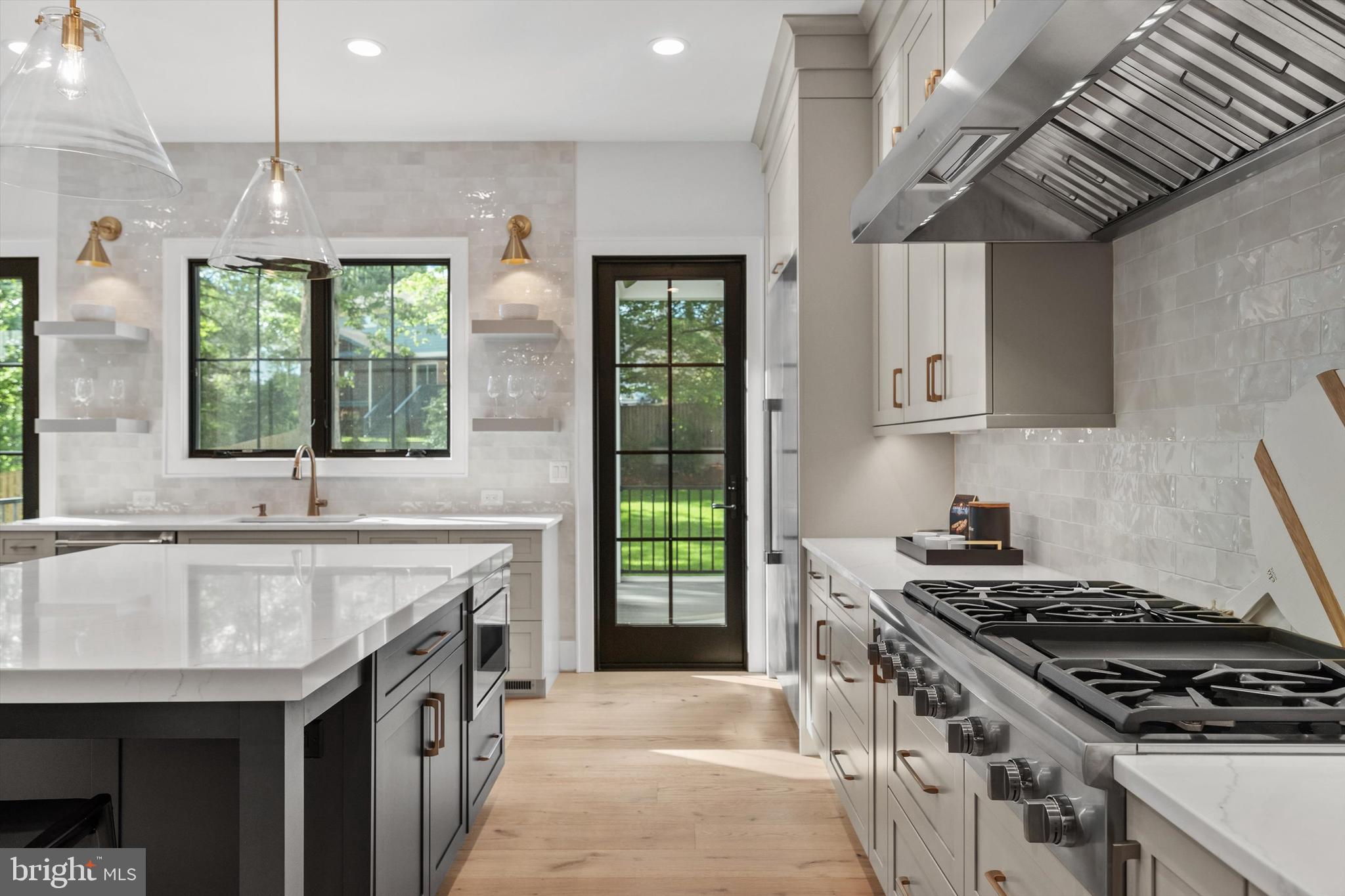 BERKSHIRE OAKWOOD - Residential