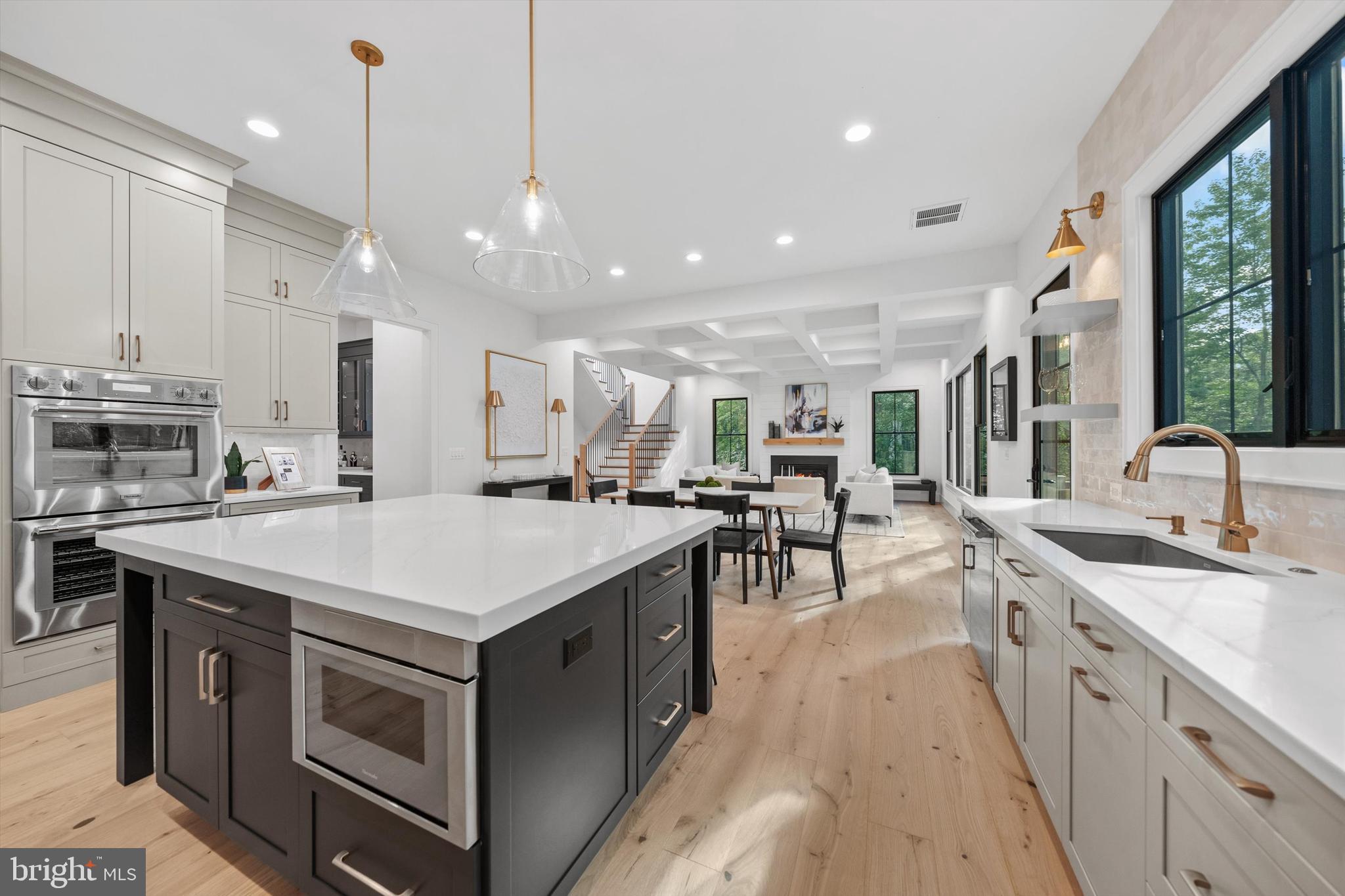 BERKSHIRE OAKWOOD - Residential