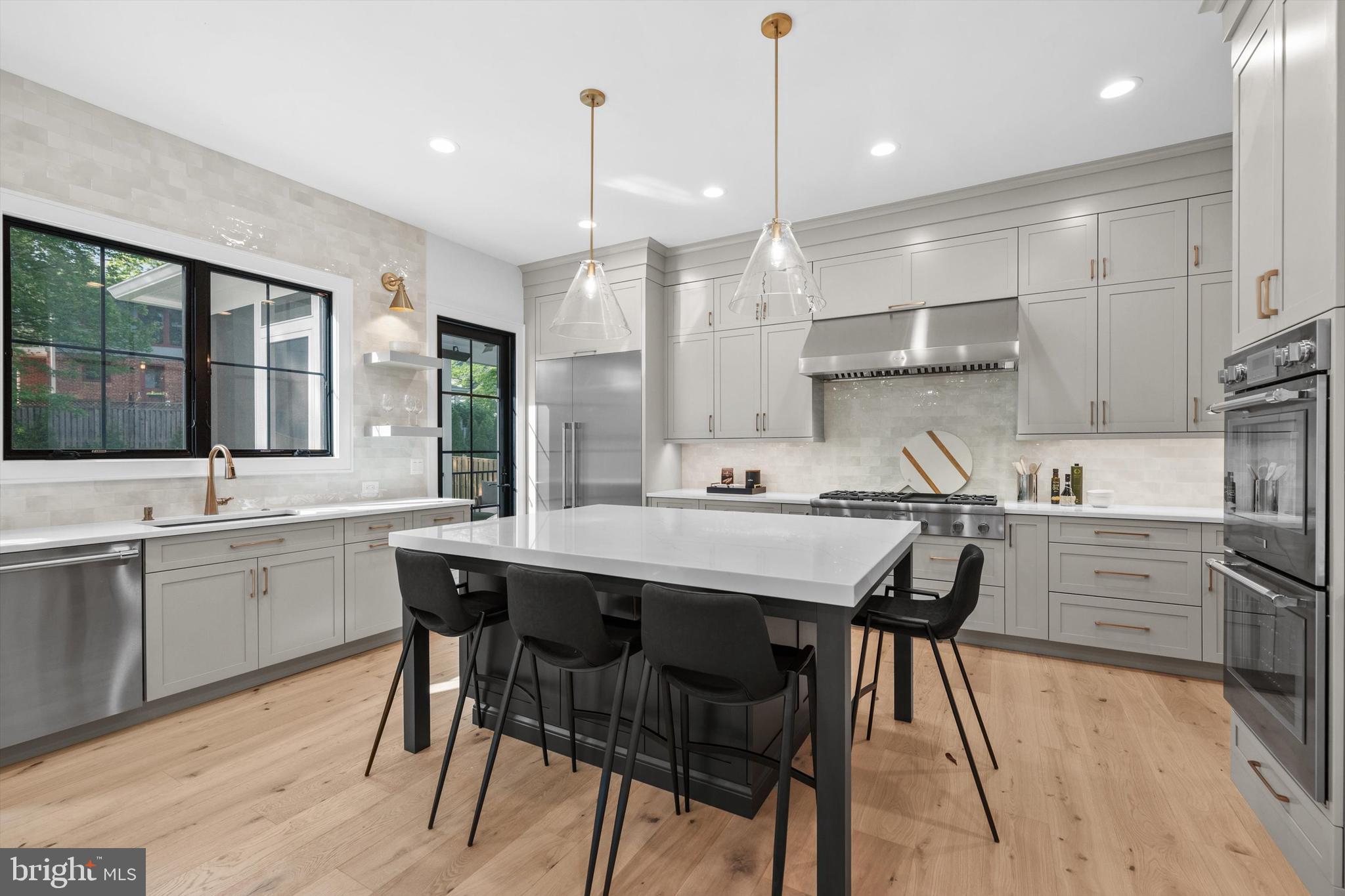 BERKSHIRE OAKWOOD - Residential