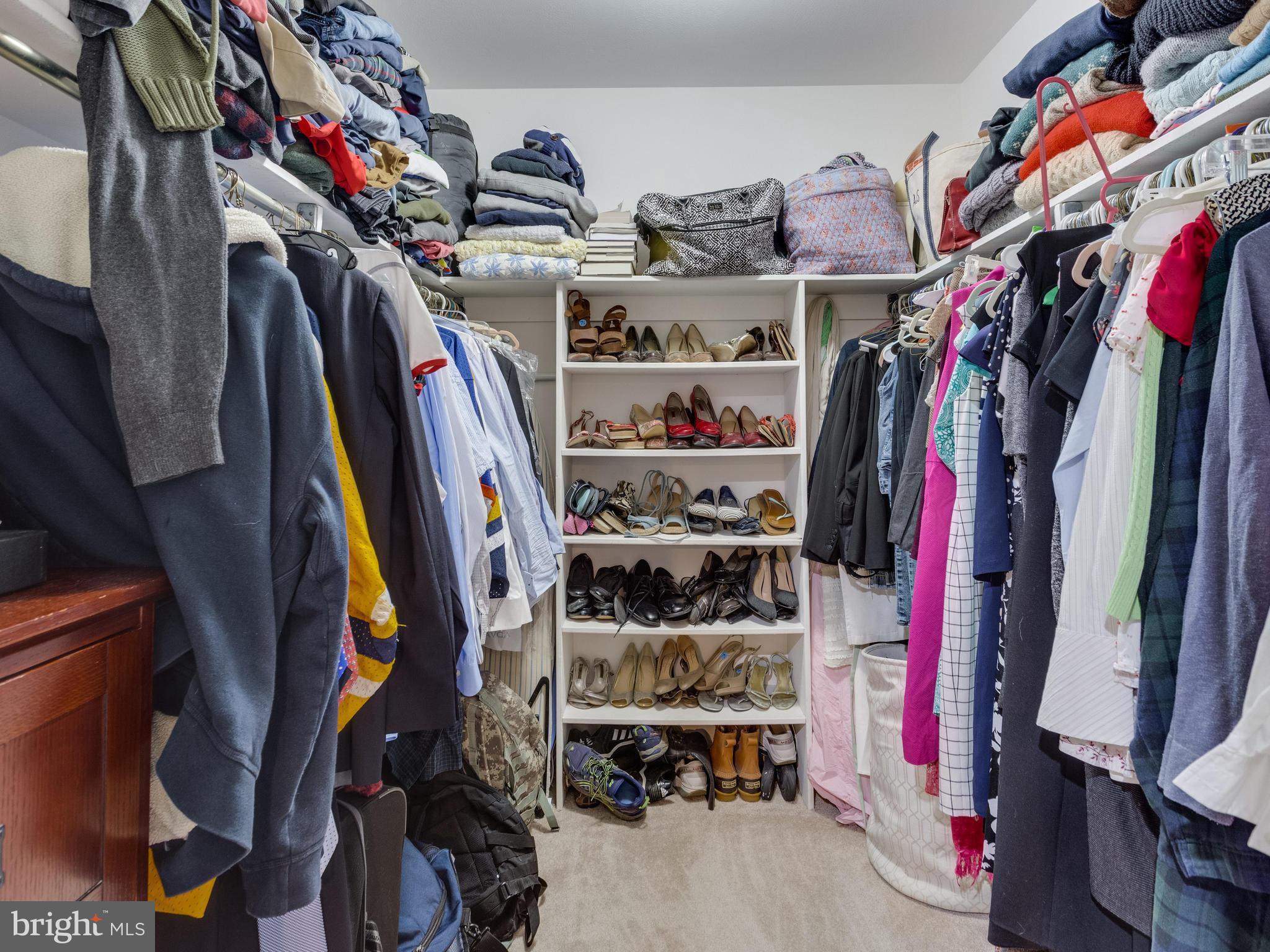 RIVERSIDE - Residential Lease