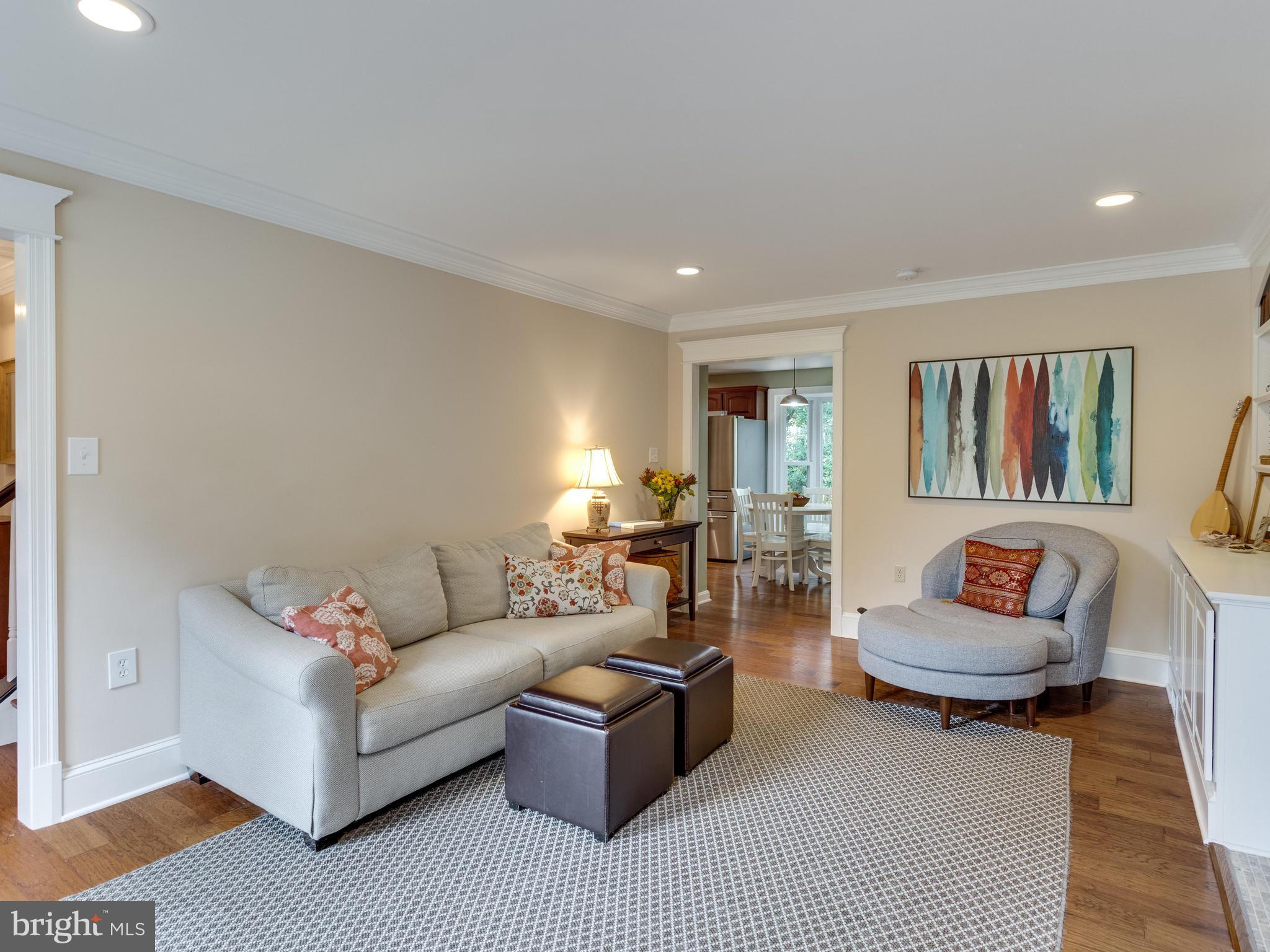 RIVERSIDE - Residential Lease