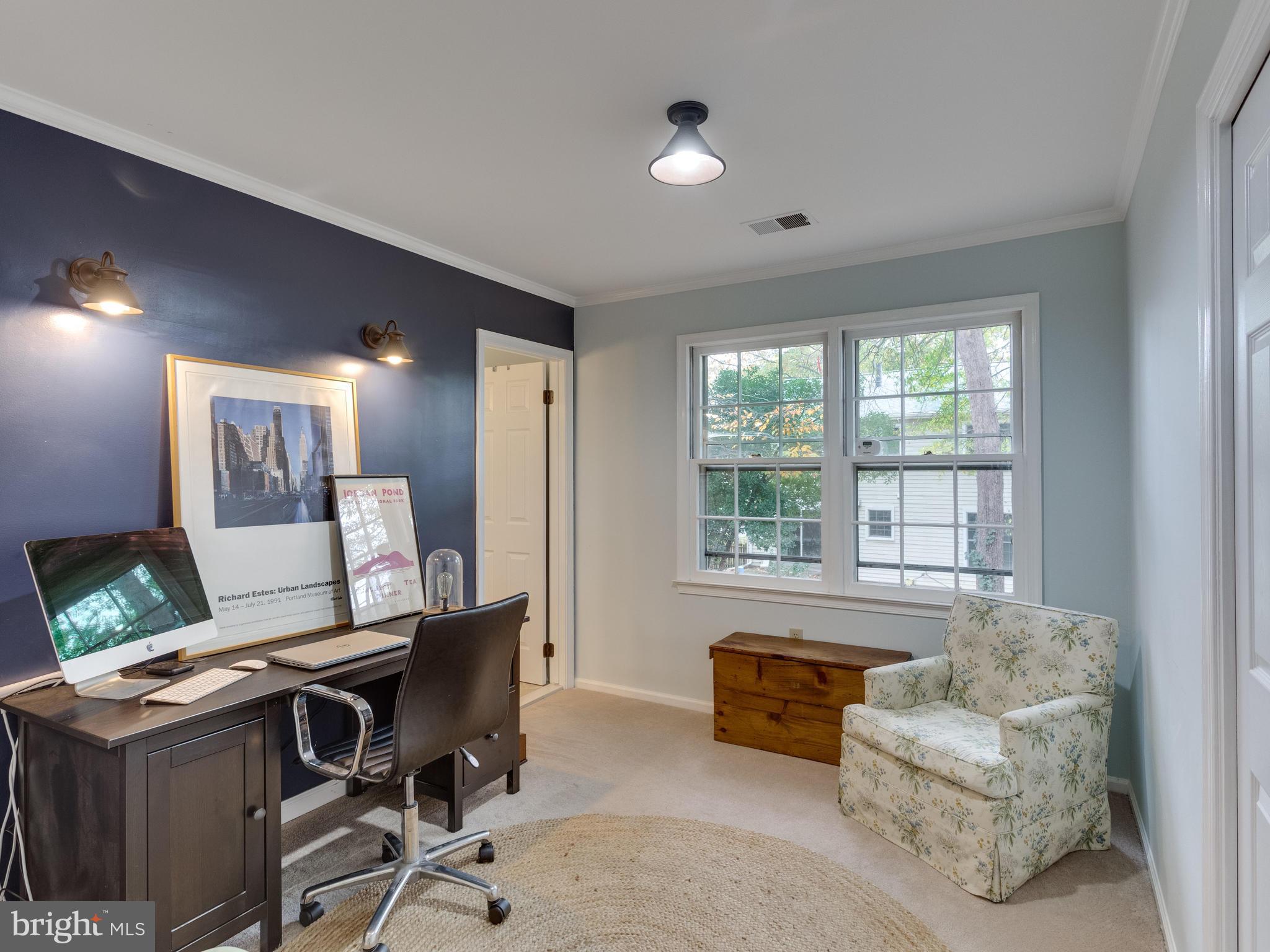 RIVERSIDE - Residential Lease