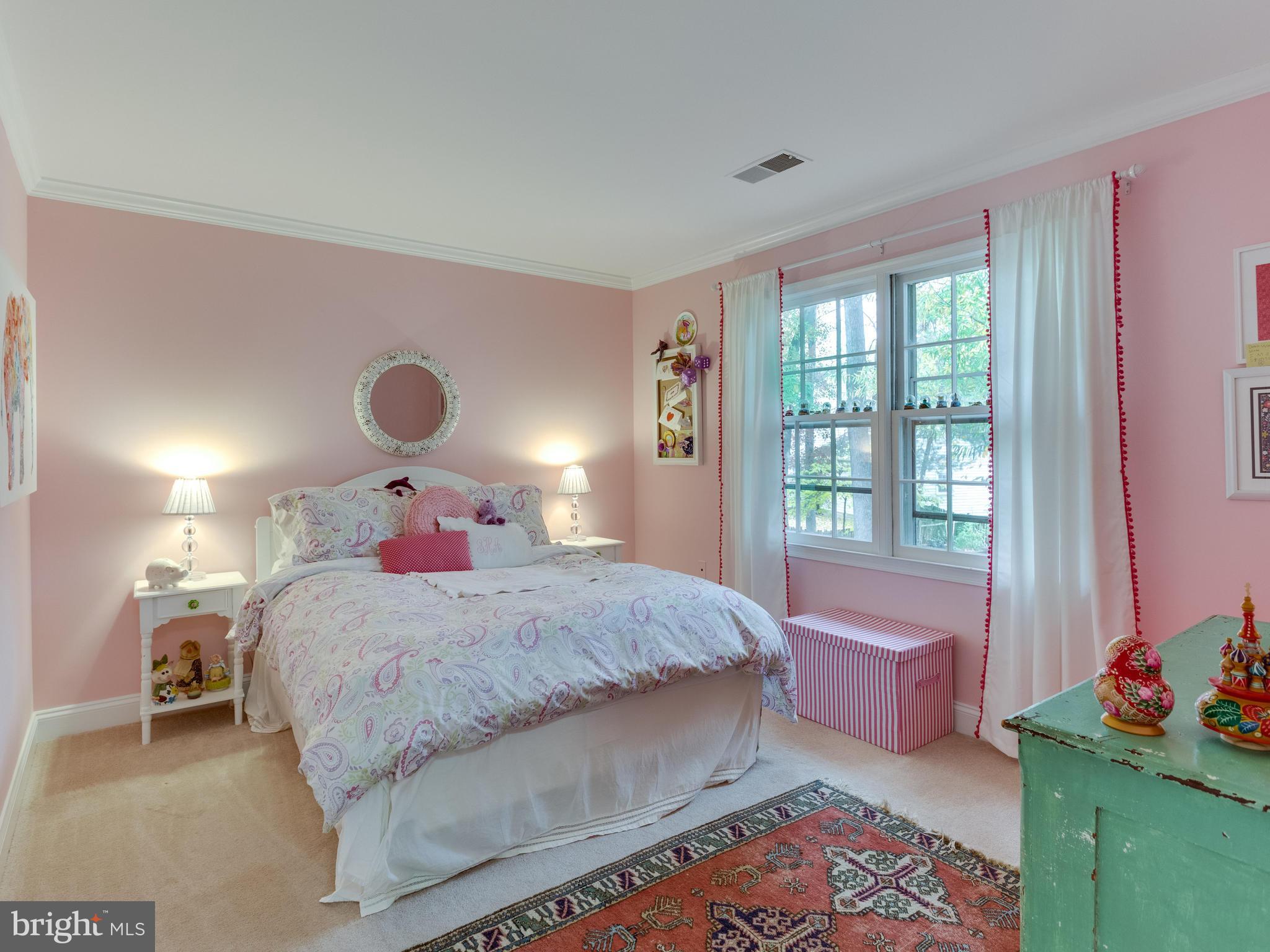 RIVERSIDE - Residential Lease