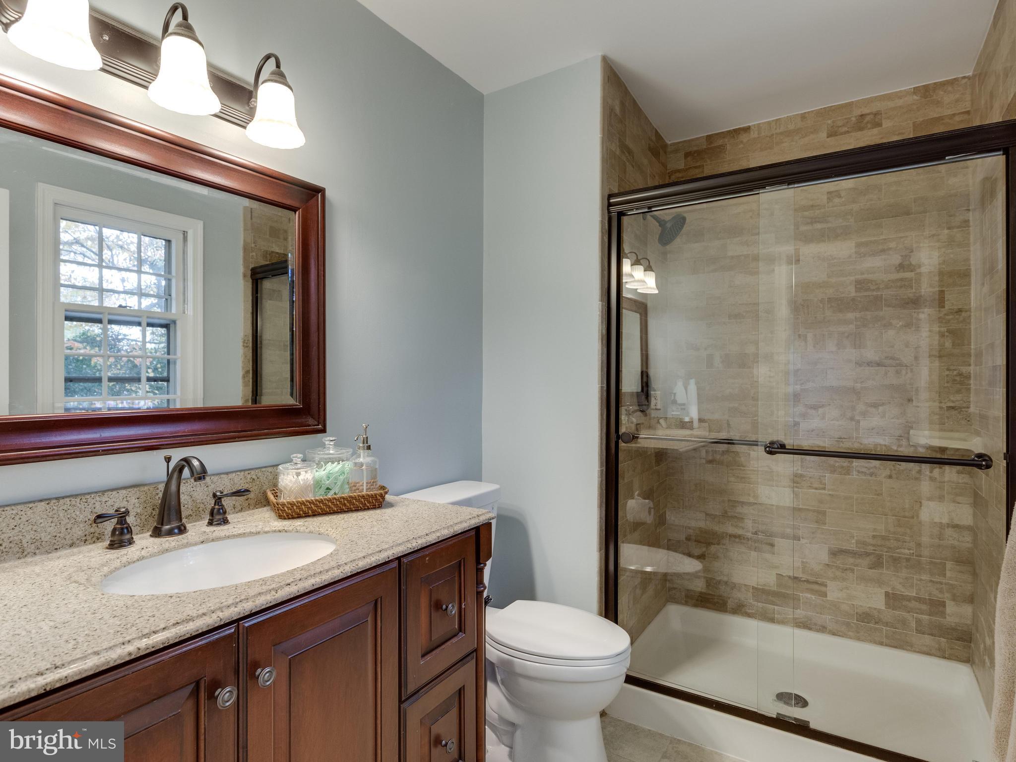 RIVERSIDE - Residential Lease