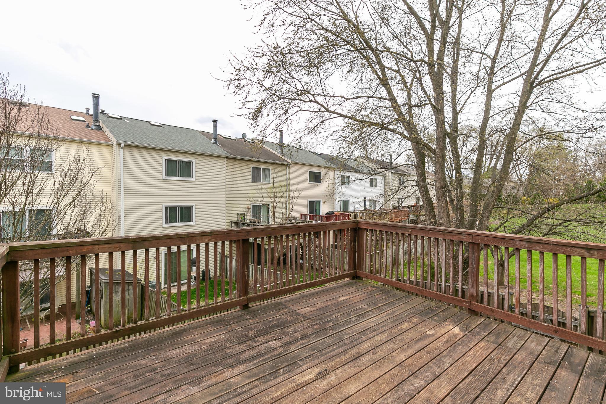 HUNT MEADOW - Residential