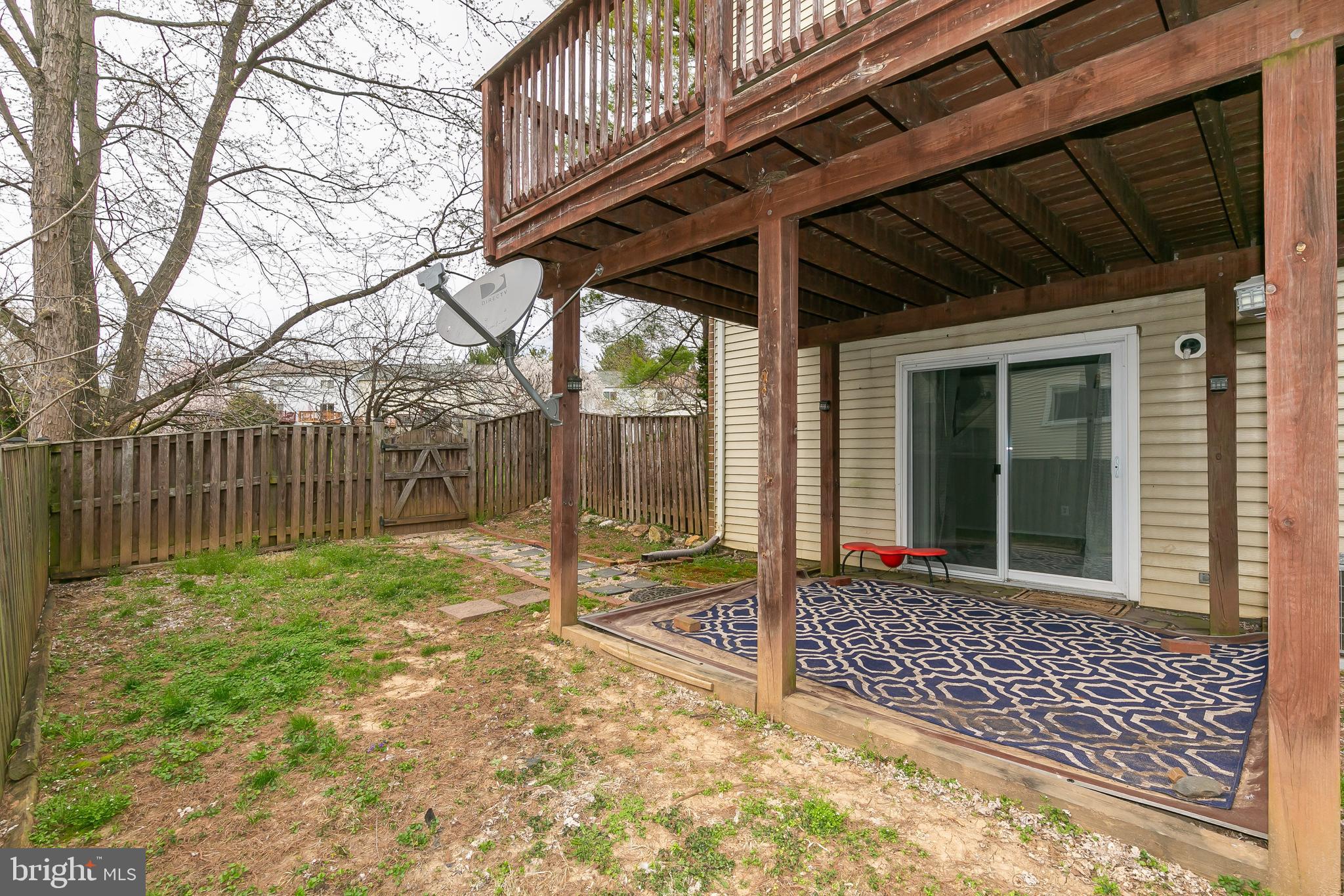 HUNT MEADOW - Residential