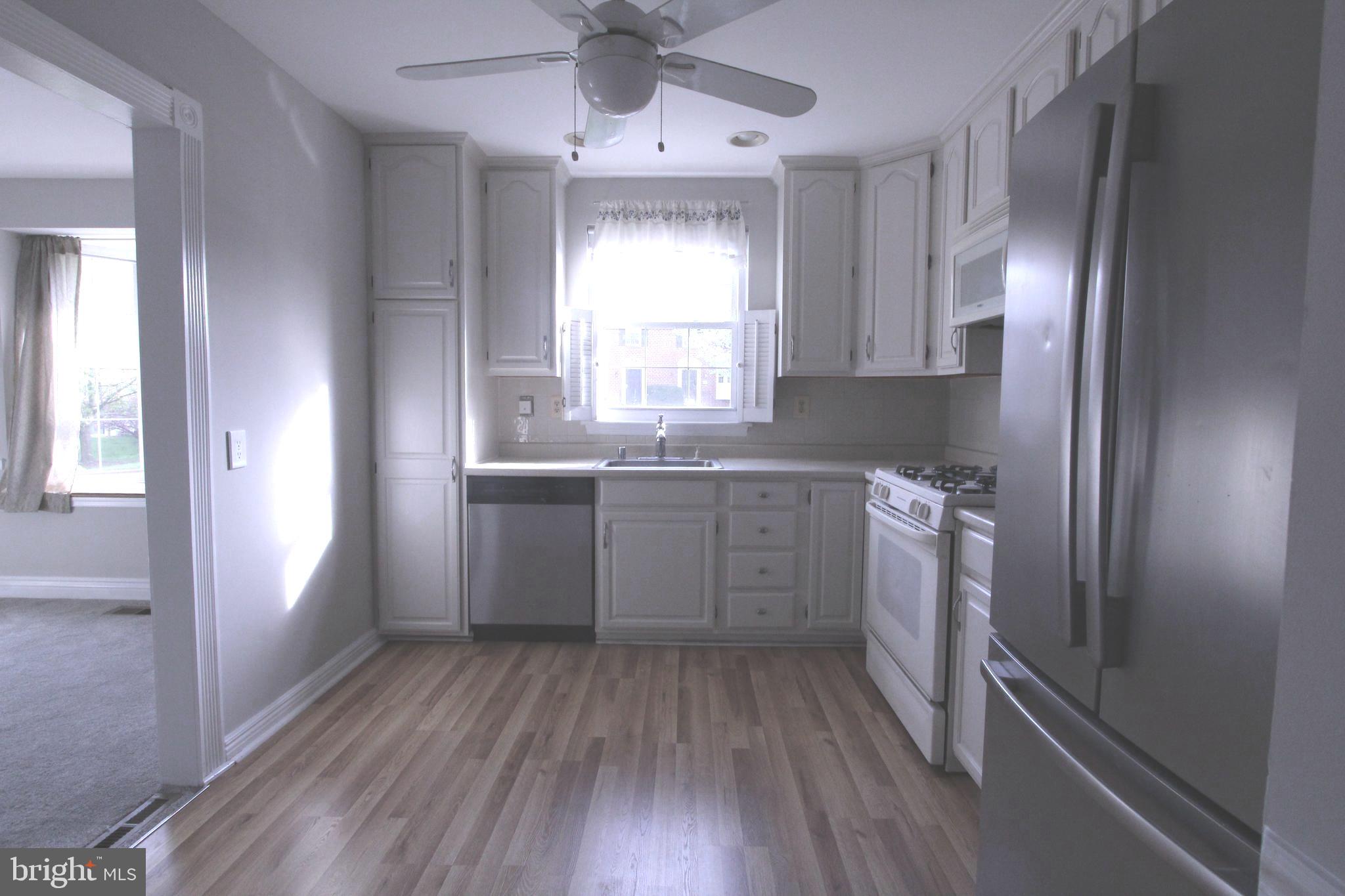 HUNT MEADOW - Residential