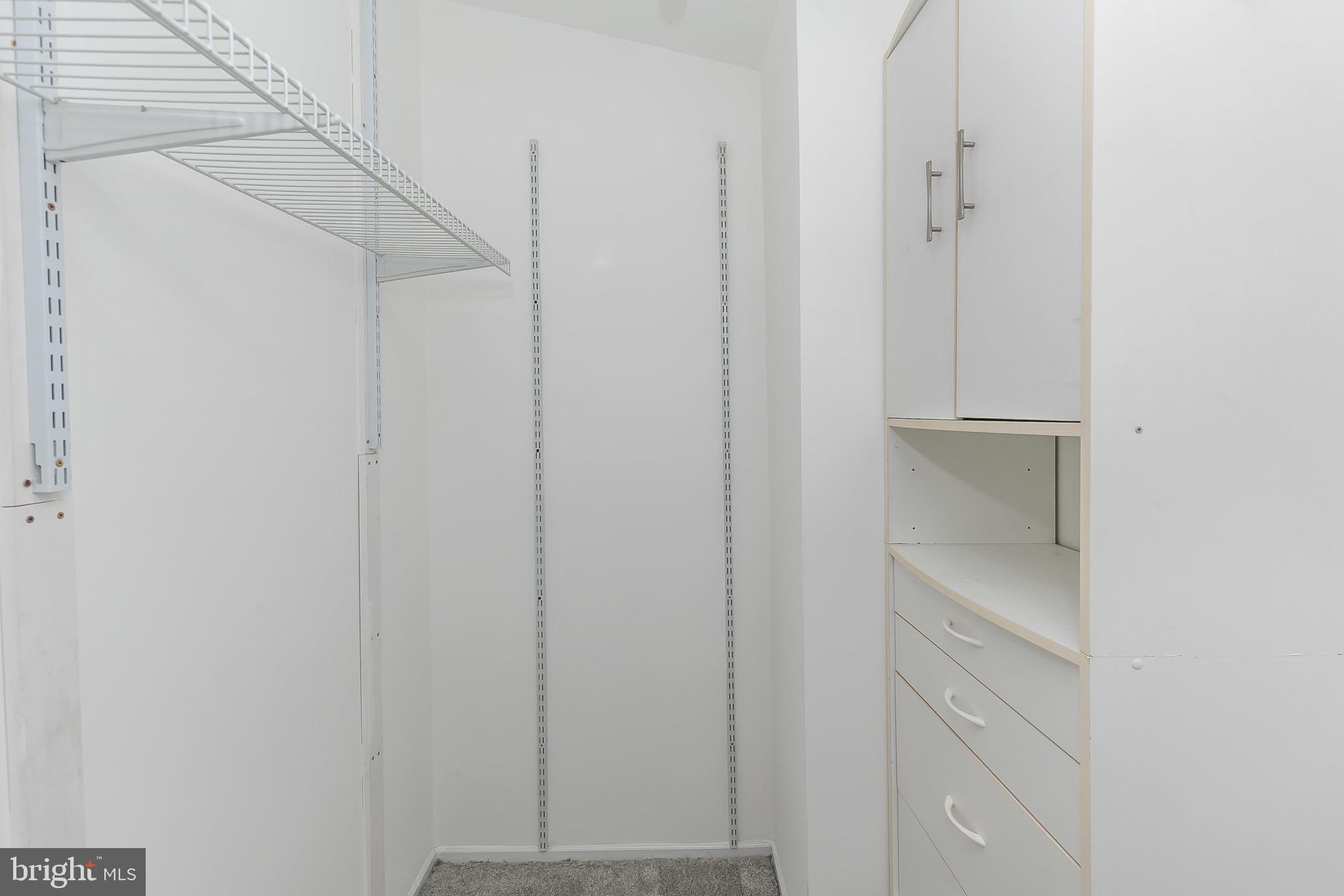 HUNT MEADOW - Residential