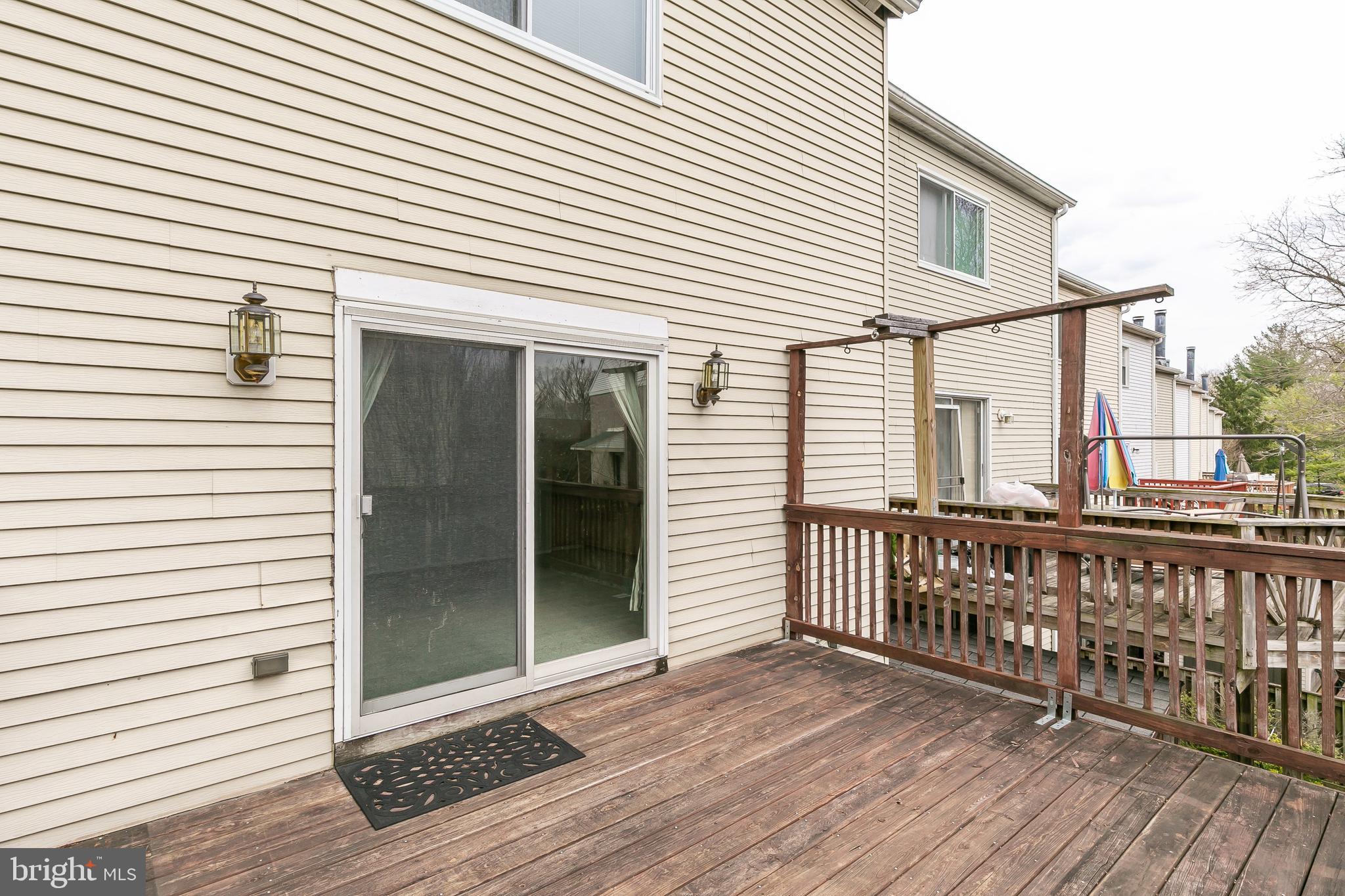 HUNT MEADOW - Residential