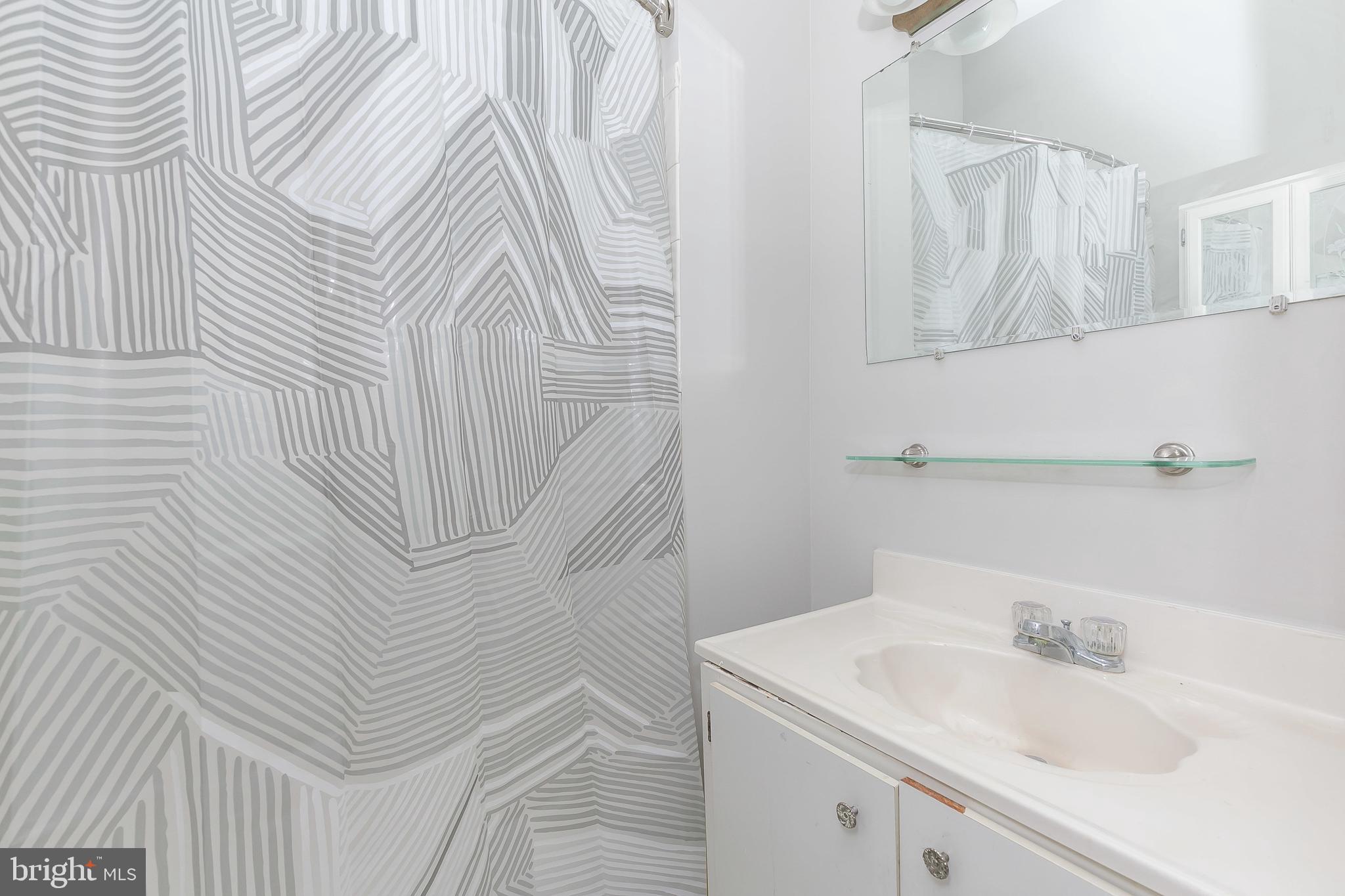 HUNT MEADOW - Residential