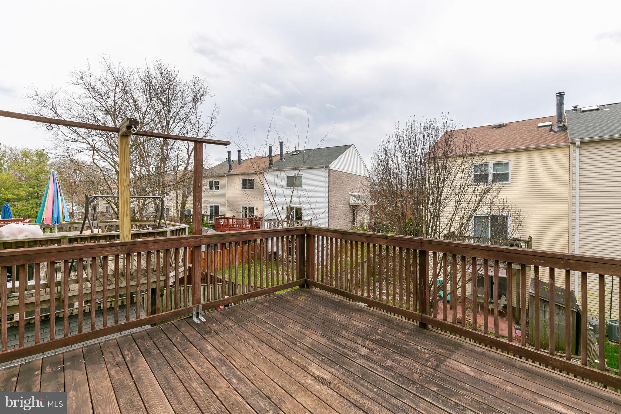 HUNT MEADOW - Residential