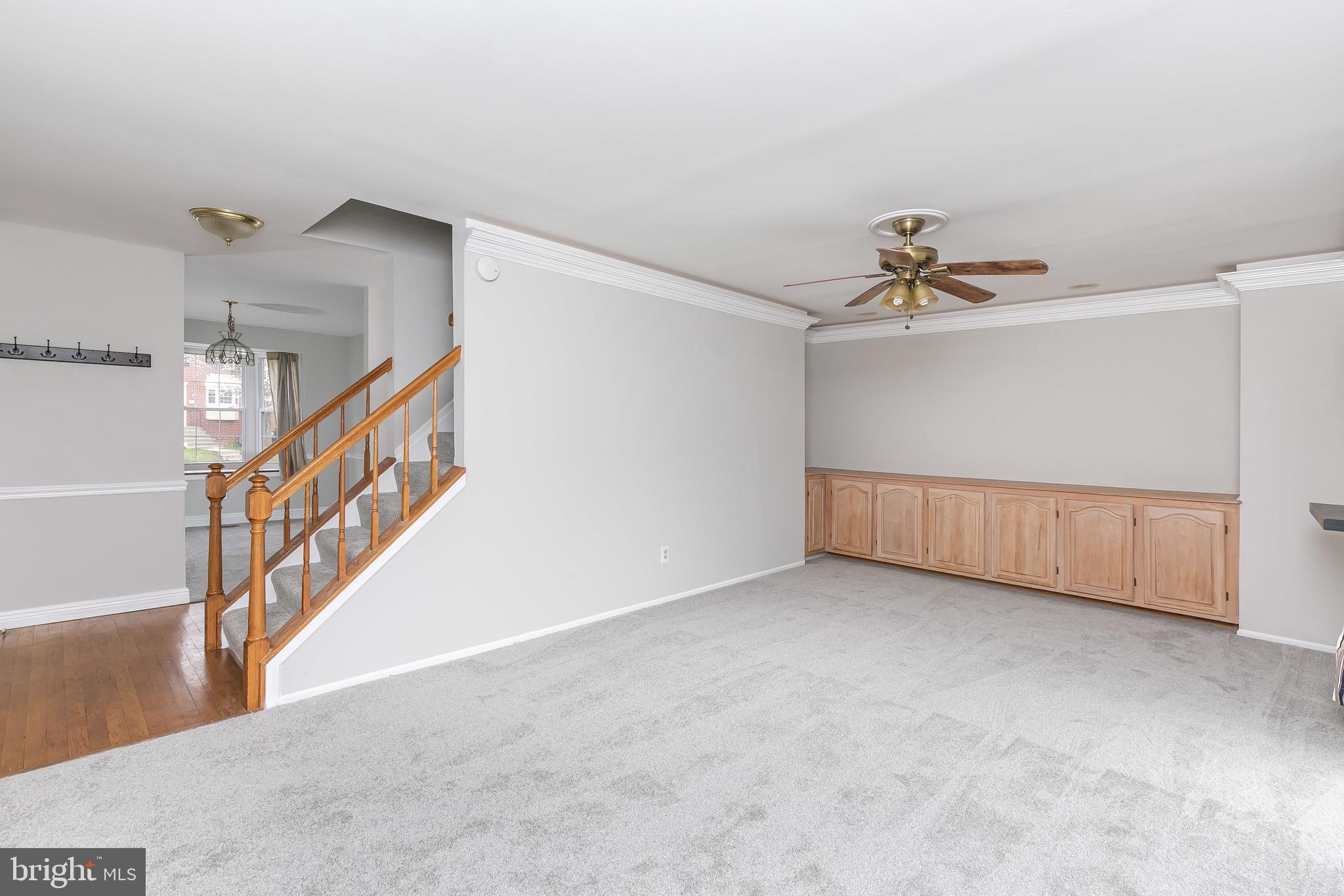 HUNT MEADOW - Residential