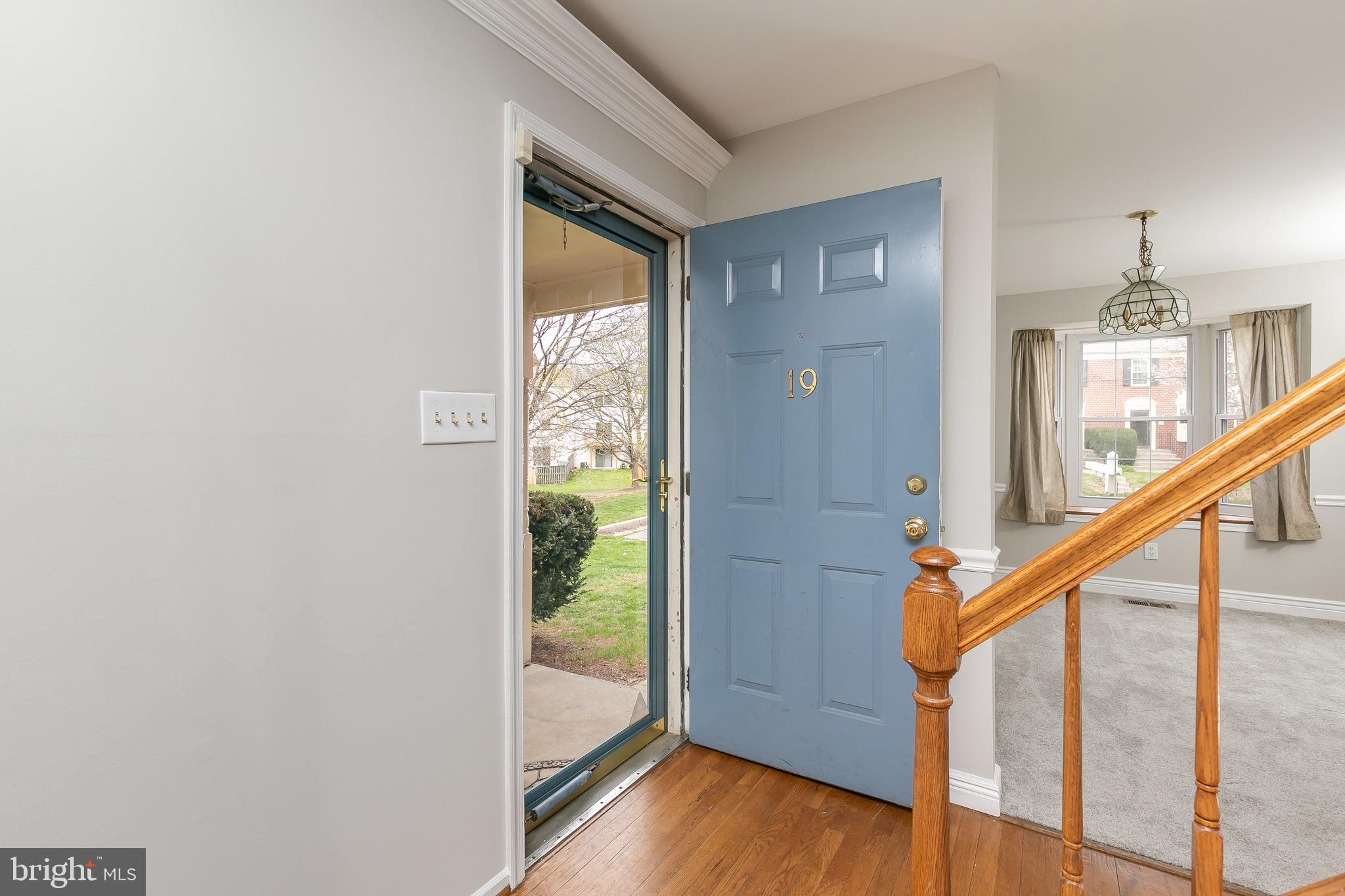 HUNT MEADOW - Residential