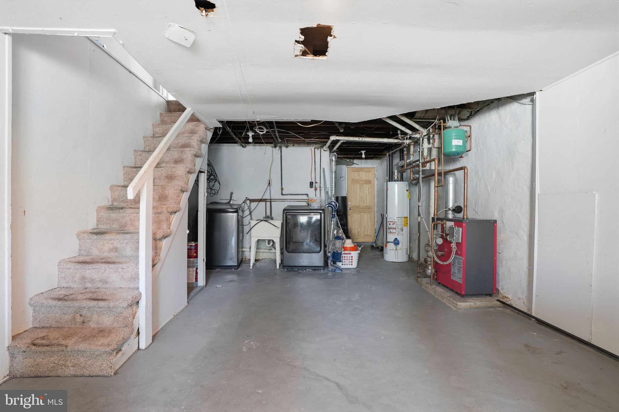 OXFORD CIRCLE - Residential