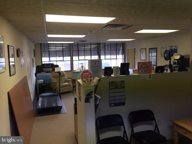 Four, 2nd floor office suites available:
1) 1.2.A = 840 SF;
2) 1.2.B = 700 SF;
3) 1.2.C = 1,660 SF; and
4) 1.2.D = 700 SF.
Modified gross lease structure (tenants pay electric and oil).