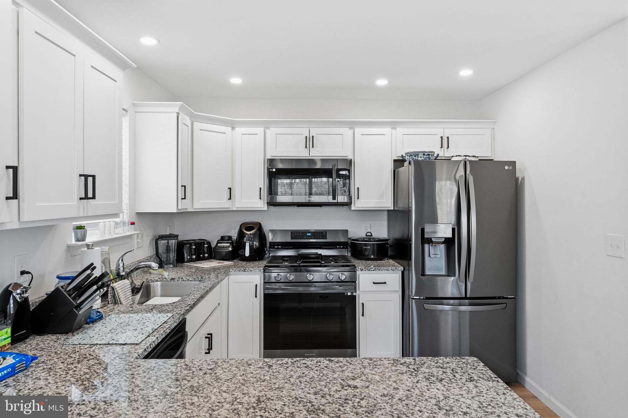 HOLLOWAY TERRACE - Residential