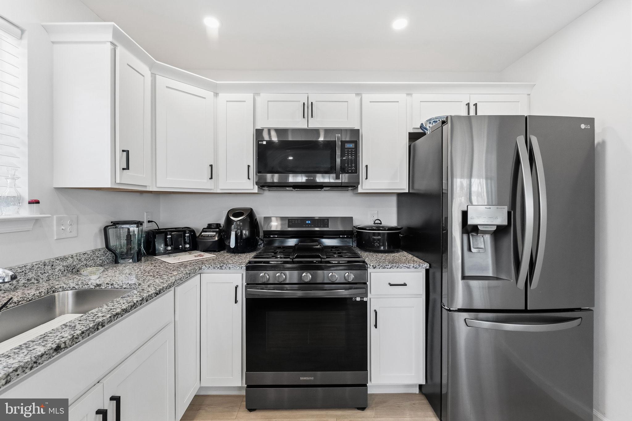 HOLLOWAY TERRACE - Residential