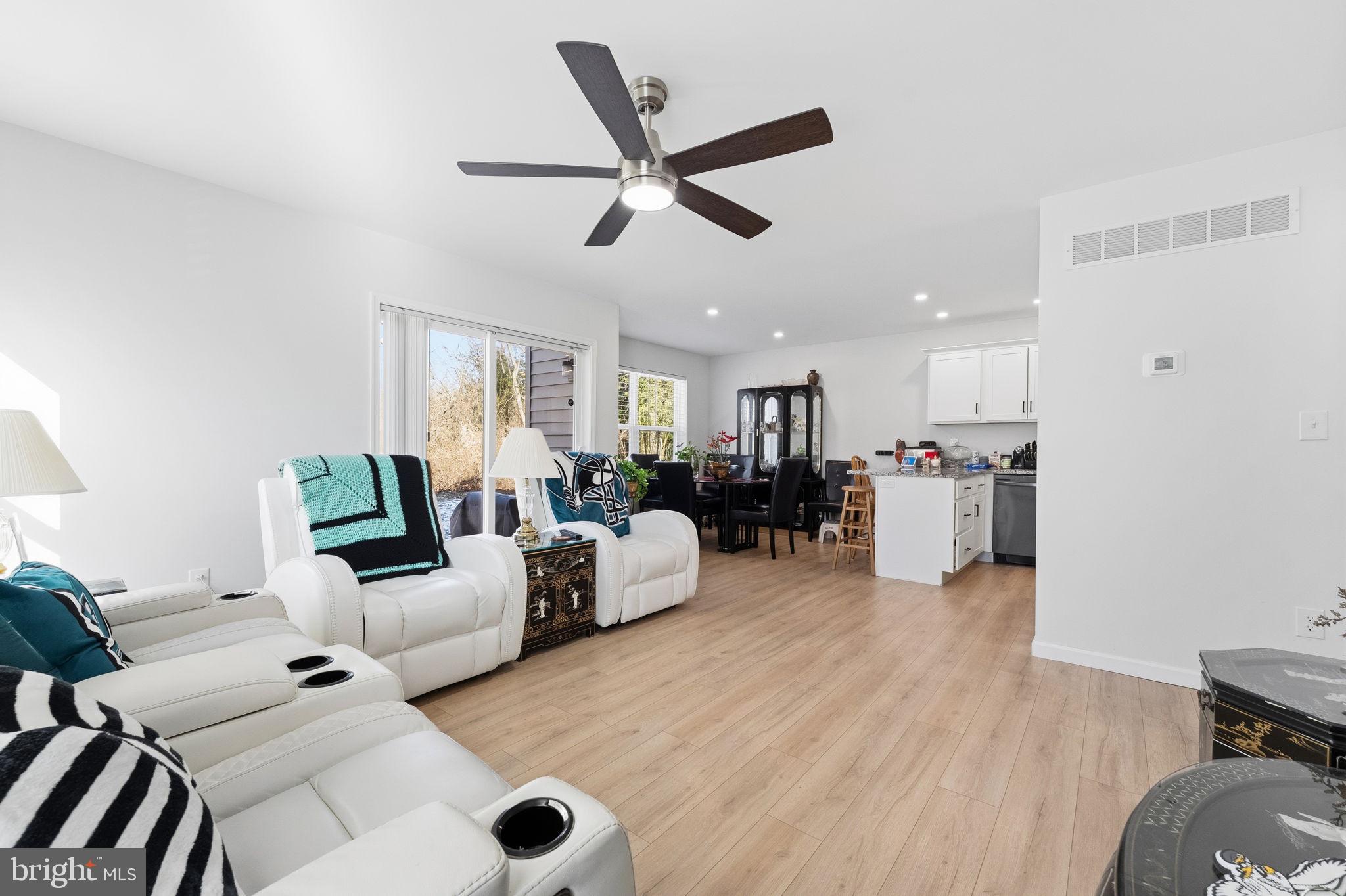 HOLLOWAY TERRACE - Residential