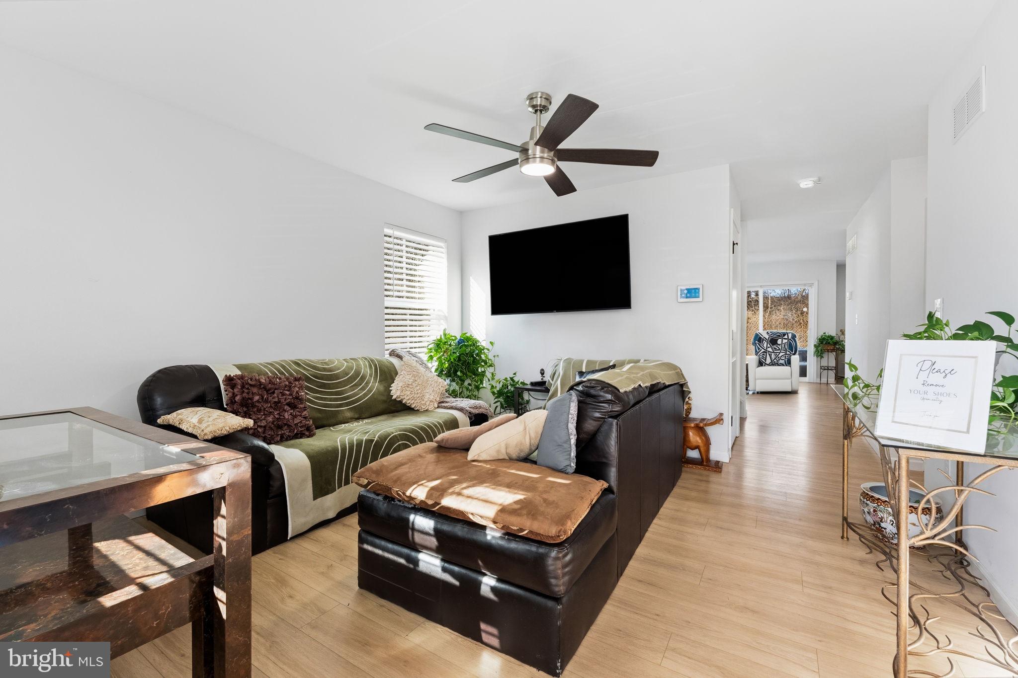 HOLLOWAY TERRACE - Residential