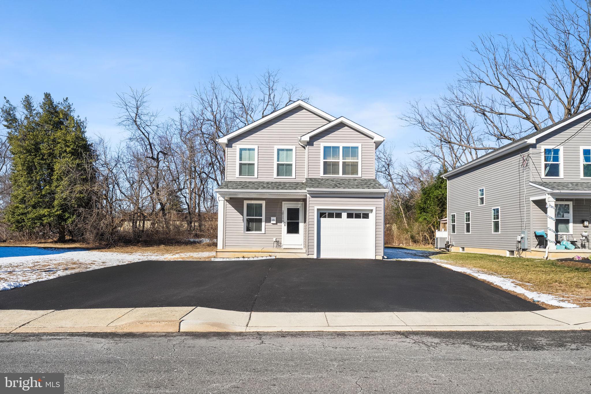 HOLLOWAY TERRACE - Residential