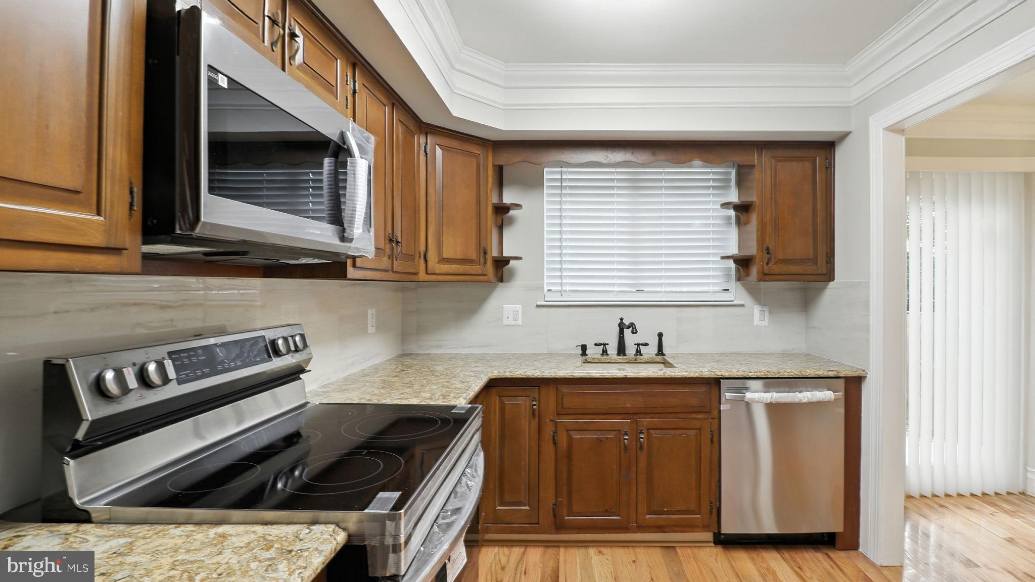 TWELVE TREES - Residential