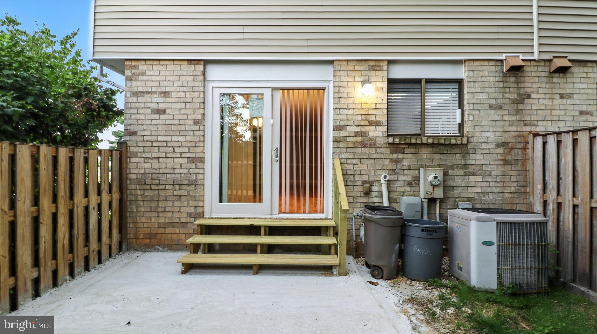 TWELVE TREES - Residential