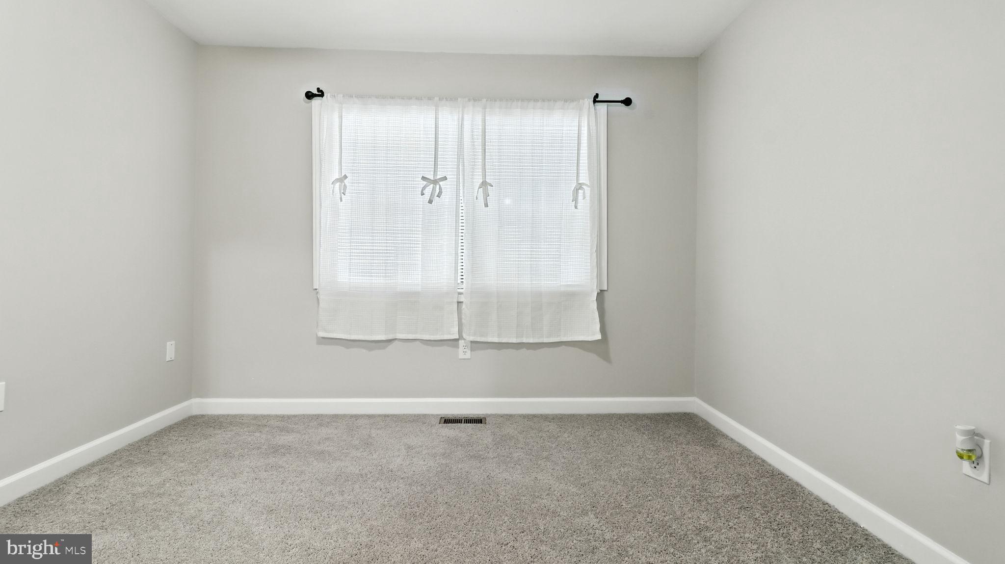 TWELVE TREES - Residential