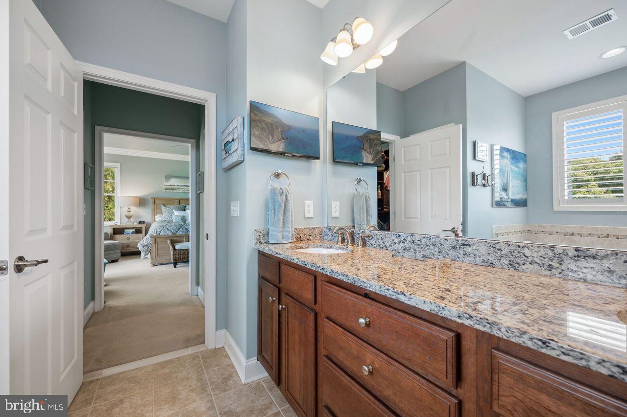 BAYSIDE - Residential