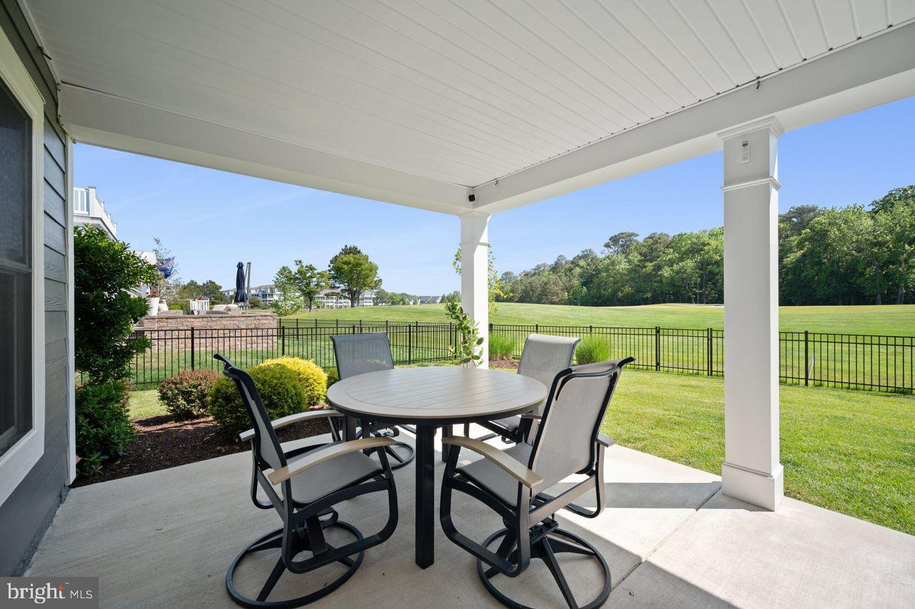 BAYSIDE - Residential