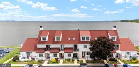 24 QUEEN ELIZABETH COURT D CHESTER MD 21619