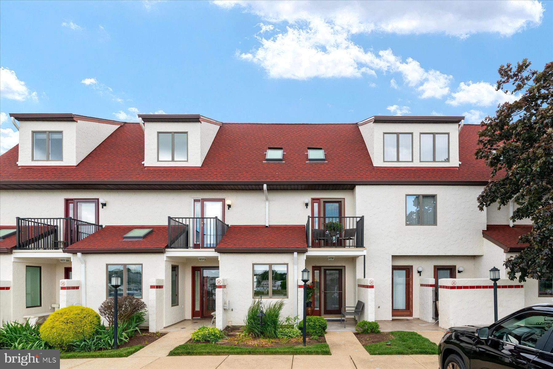 24 QUEEN ELIZABETH COURT D