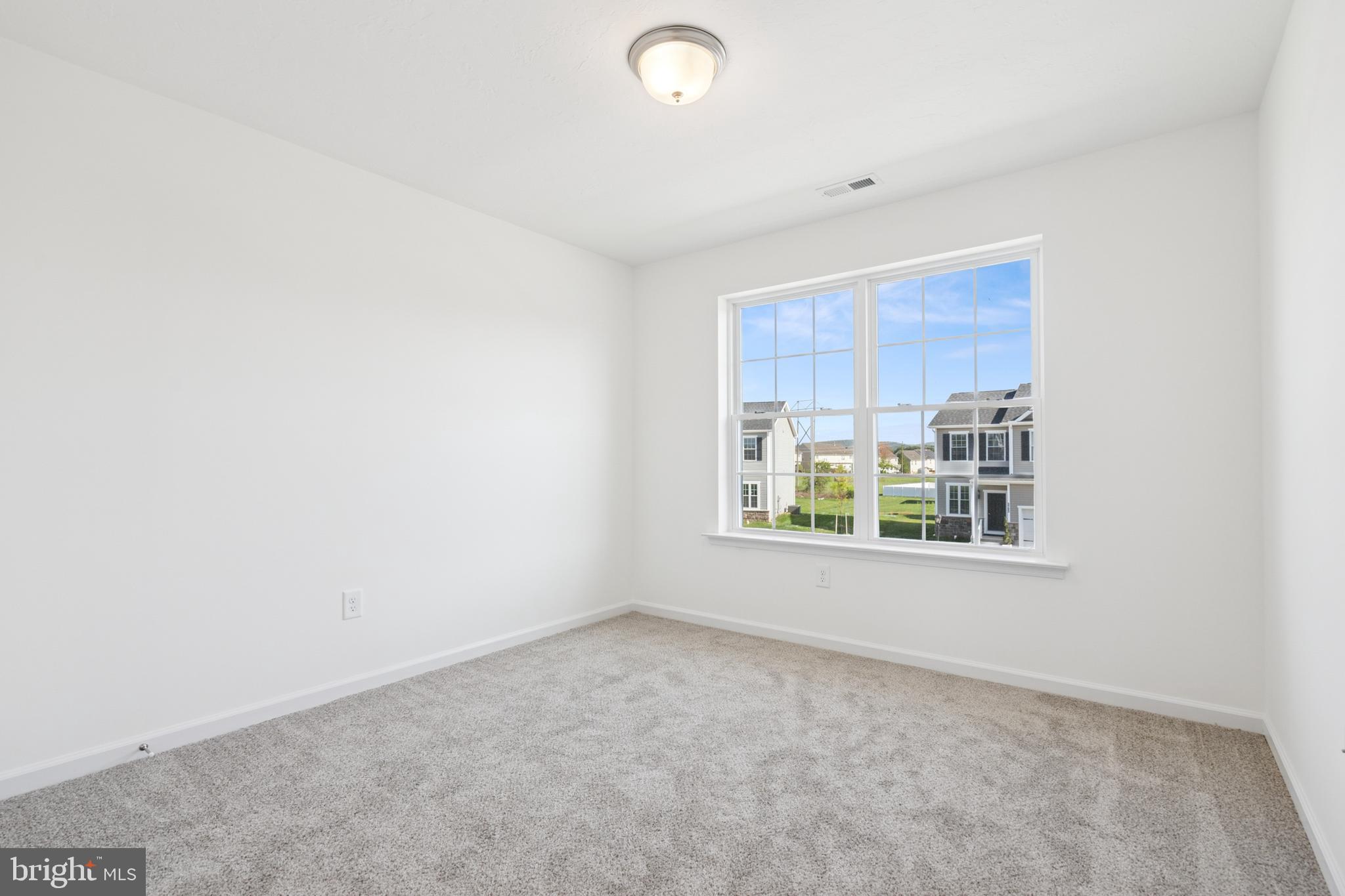 KINGS COURT AT BROWNSTONE - Residential