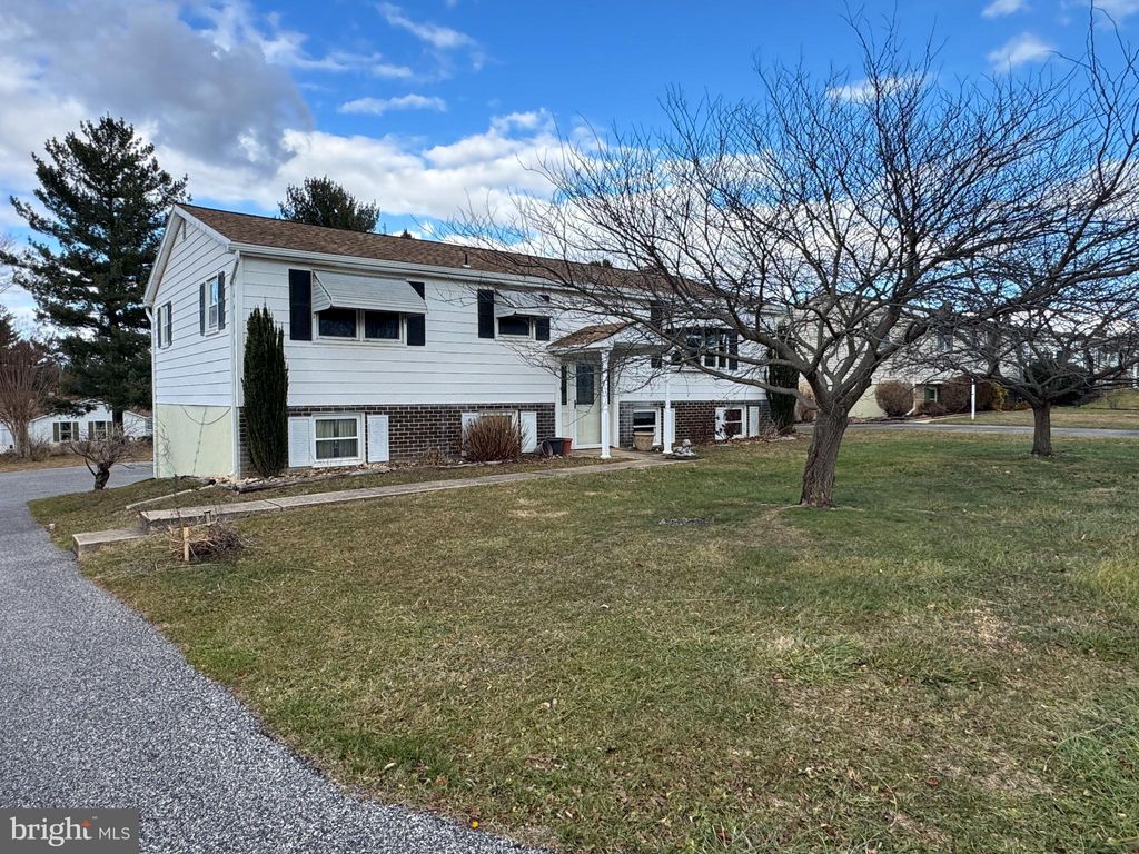 Photo of 113 Forest Hills Road, RED LION, PA 17356 (MLS # PAYK2095312)