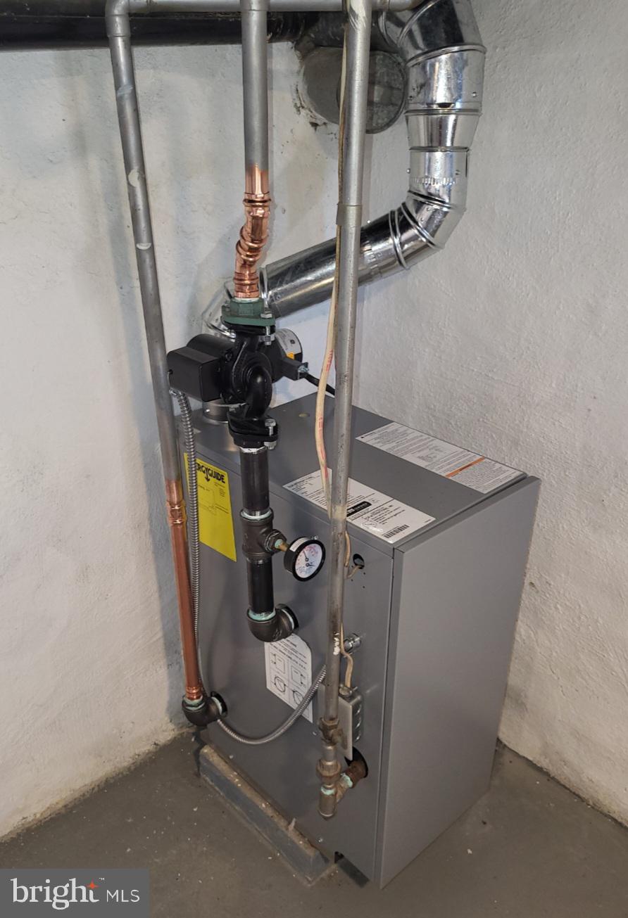 LAWNCREST - Residential