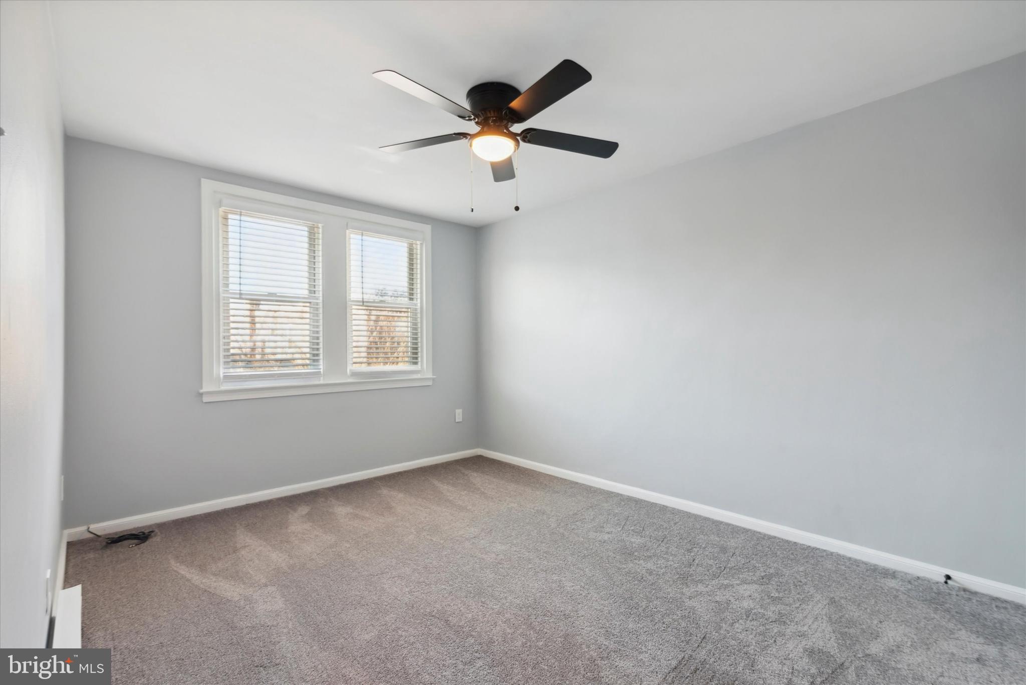 LAWNCREST - Residential