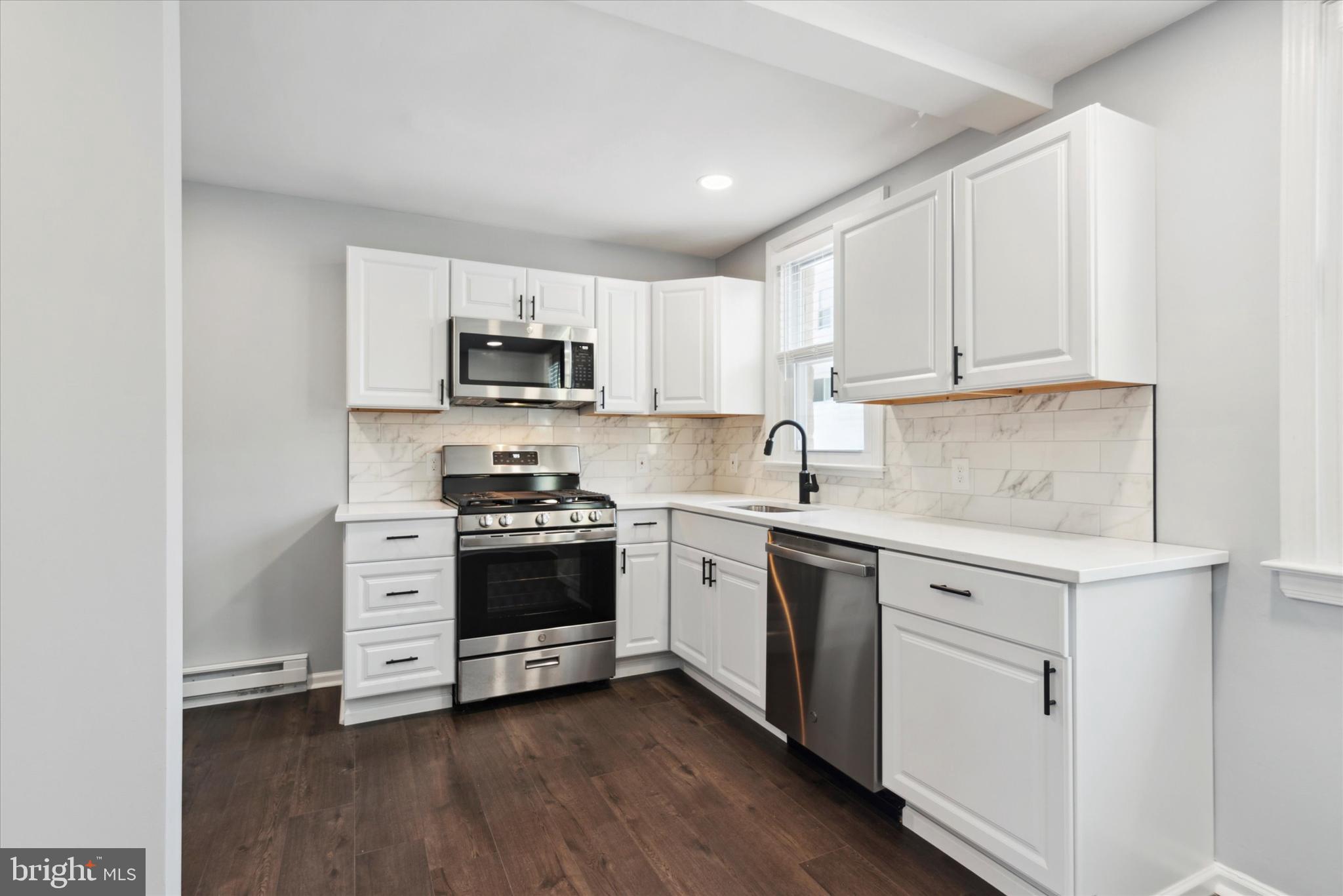 LAWNCREST - Residential