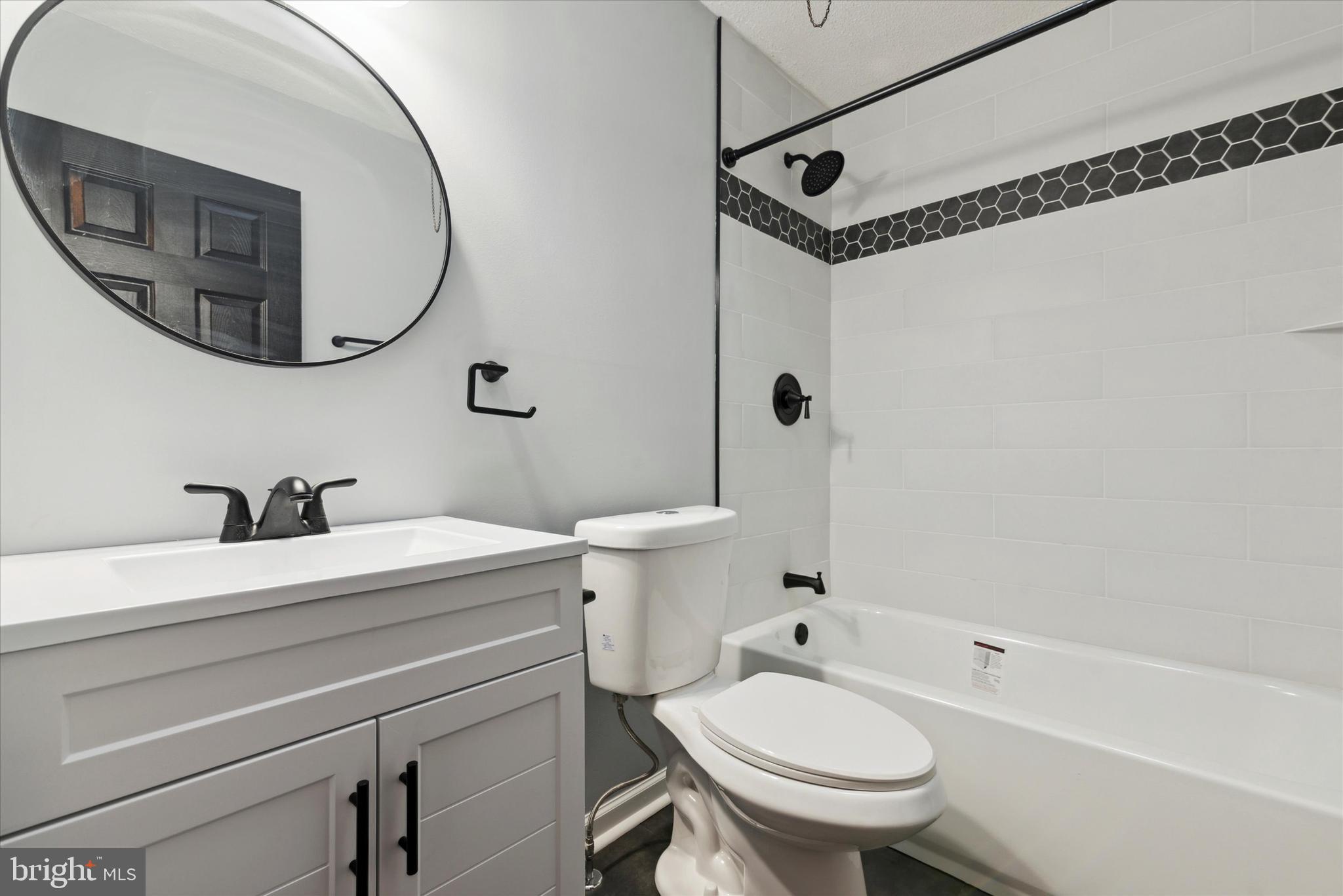 LAWNCREST - Residential