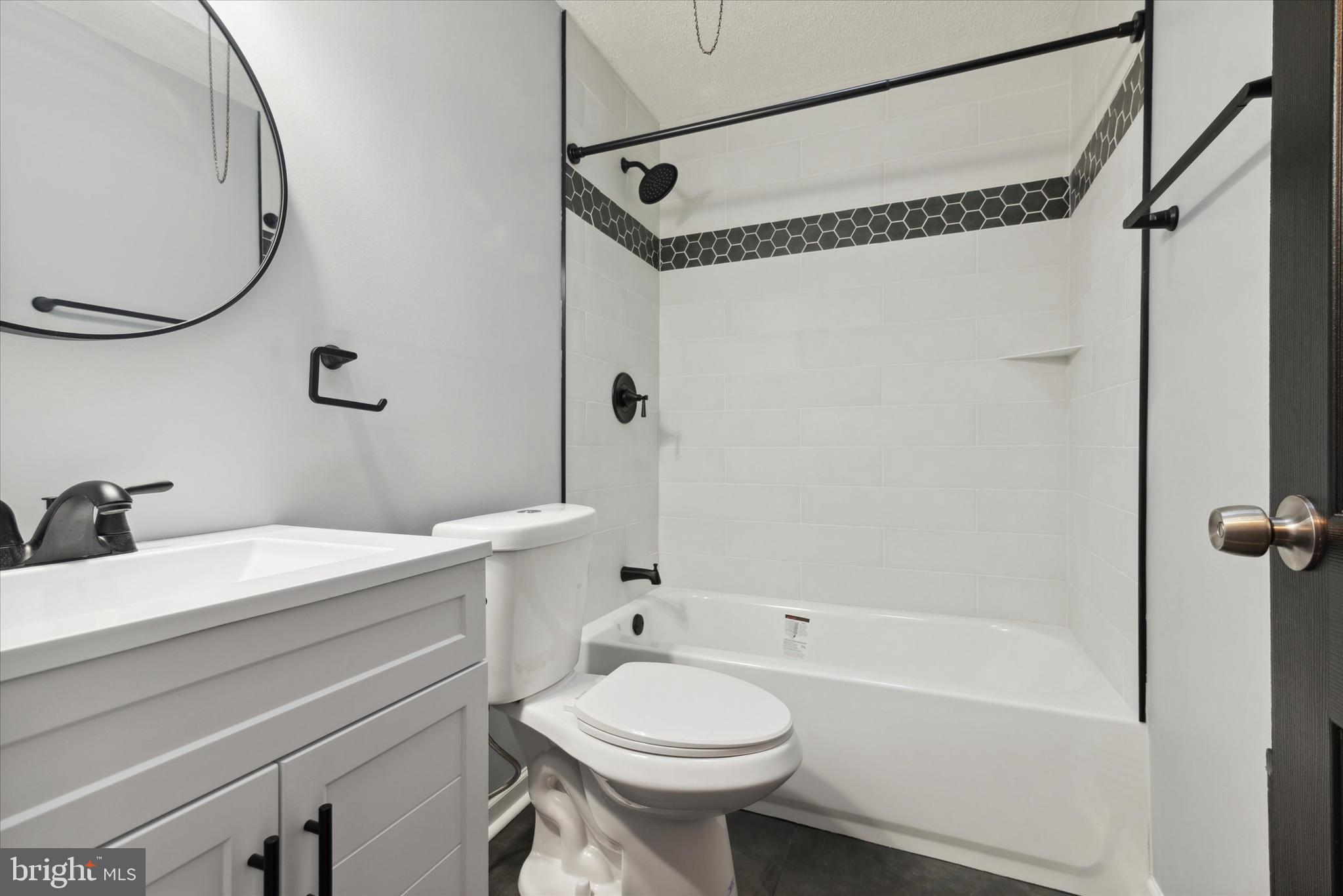 LAWNCREST - Residential